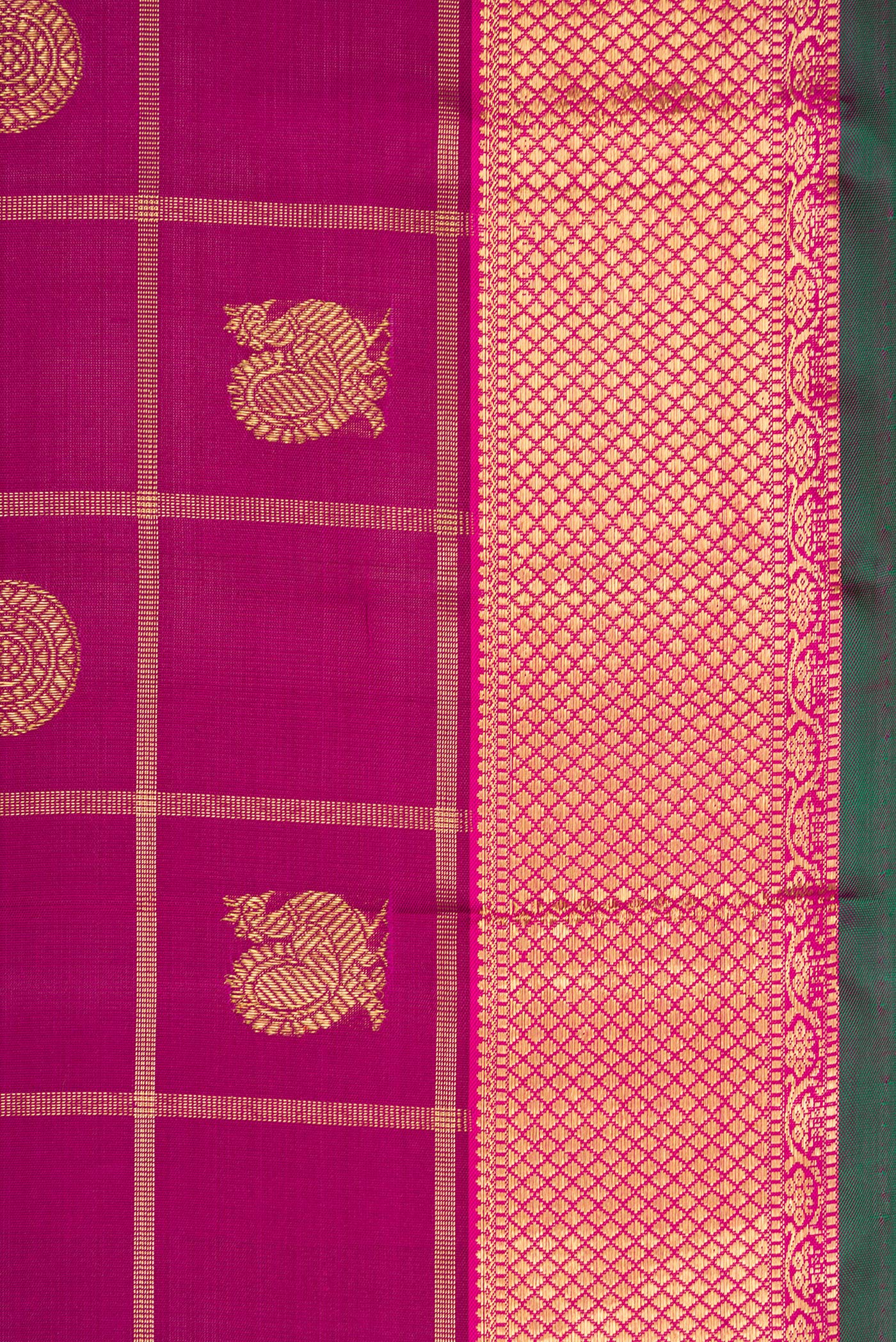 Border image of Pure Silk Pure Zari Magenta Dual Tone Kanjivaram Saree with Checked design on the body and Zari Border. 