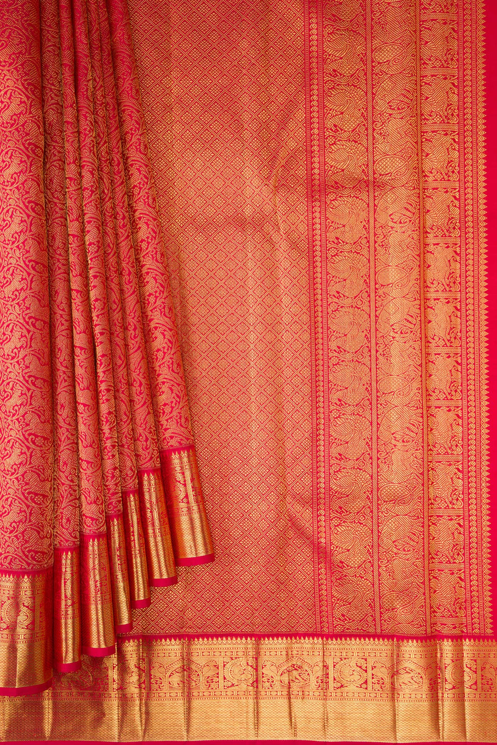 Pleats and pallu of Pure Silk Pure Zari Dark Pink Dual Tone Kanjivaram Saree with Zari Brocade on the body and Zari Border. 