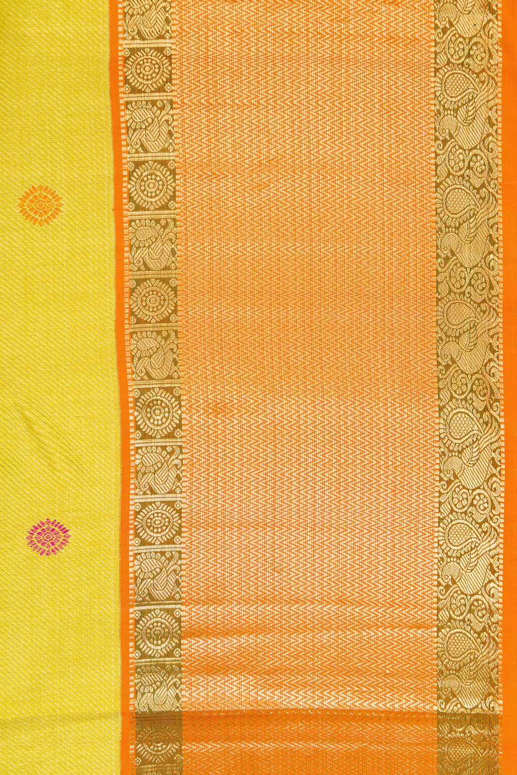 Border image of Lemon Yellow Dual Tone Kanchipuram Silk Saree with Zari Brocade on the body and Zari Border. 