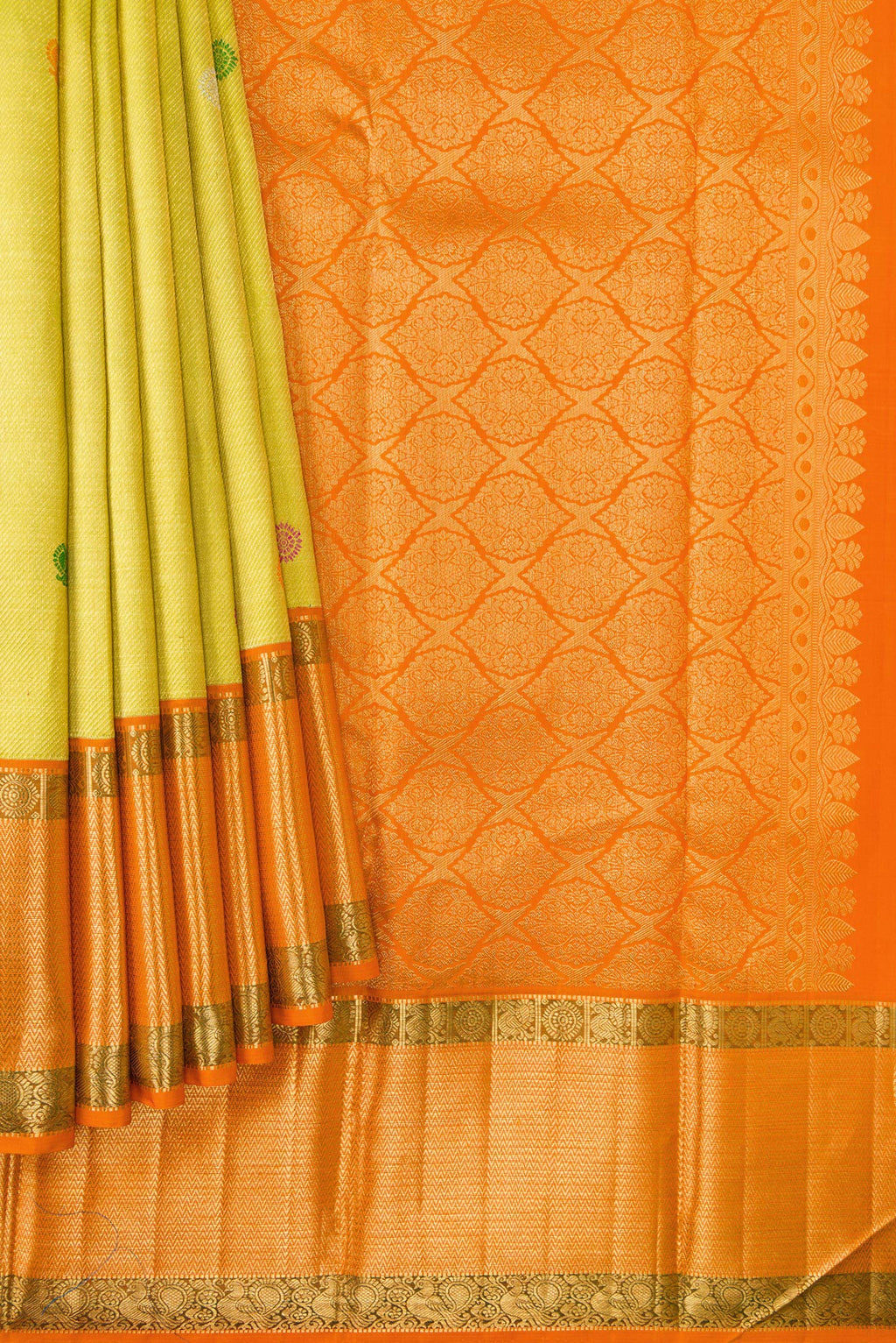 Pleats and pallu of Lemon Yellow Dual Tone Kanchipuram Silk Saree with Zari Brocade on the body and Zari Border. 