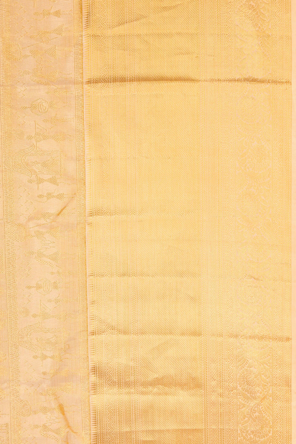 Border image of Rose Gold Dual Tone Kanchipuram Silk Saree with Zari Brocade on the body and Fancy Border. 