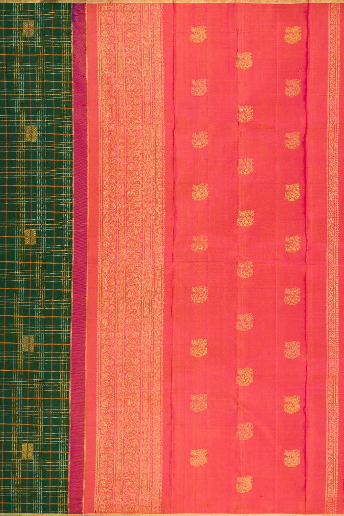 Close up image of the pallu of Pure Silk Bottle Green Kanjivaram Saree with Checked design on the body and Zari Border. 