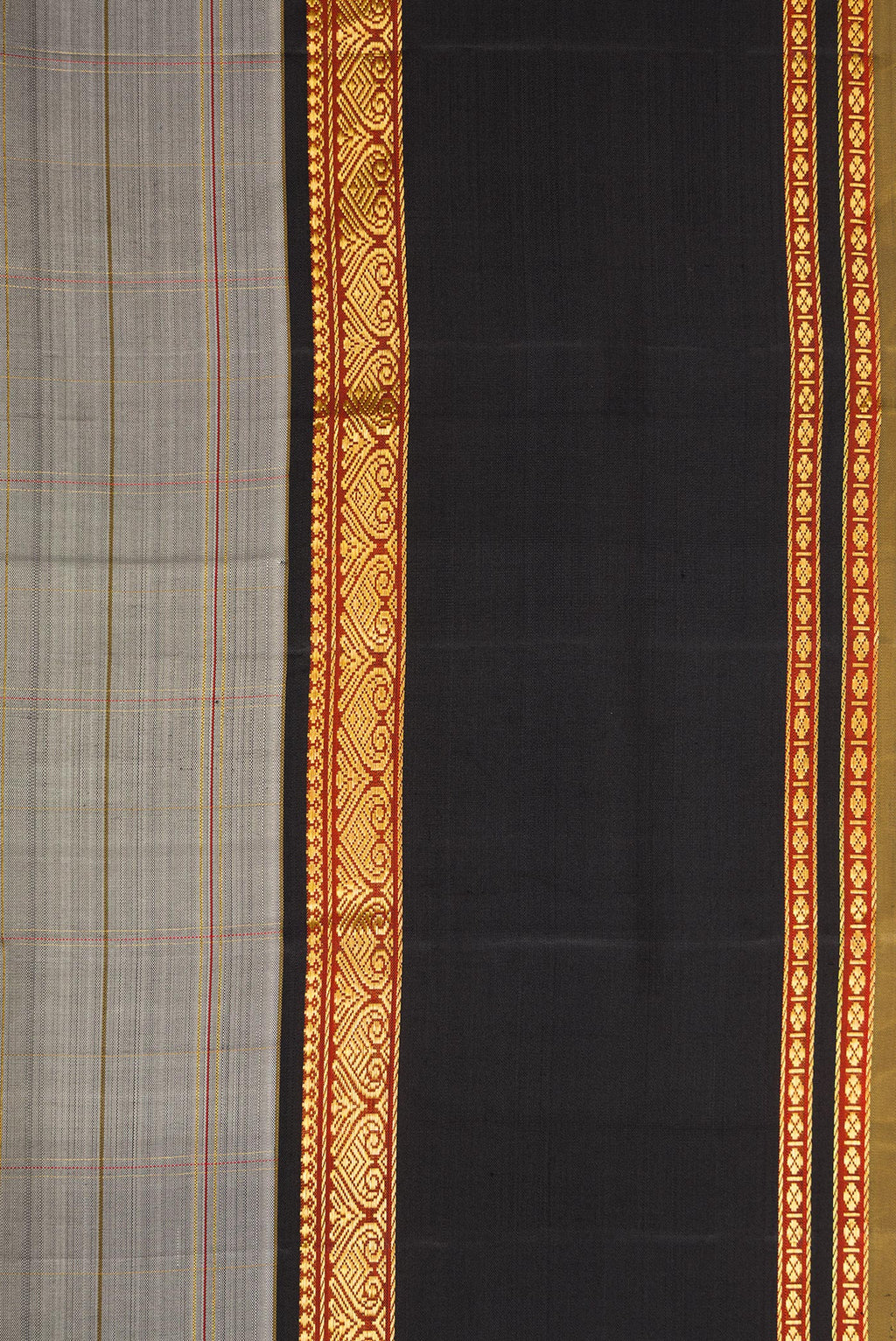 Border image of Pure Silk Pure Zari Grey Dual Tone Kanchipuram Saree with Checked design on the body and Zari Border. 