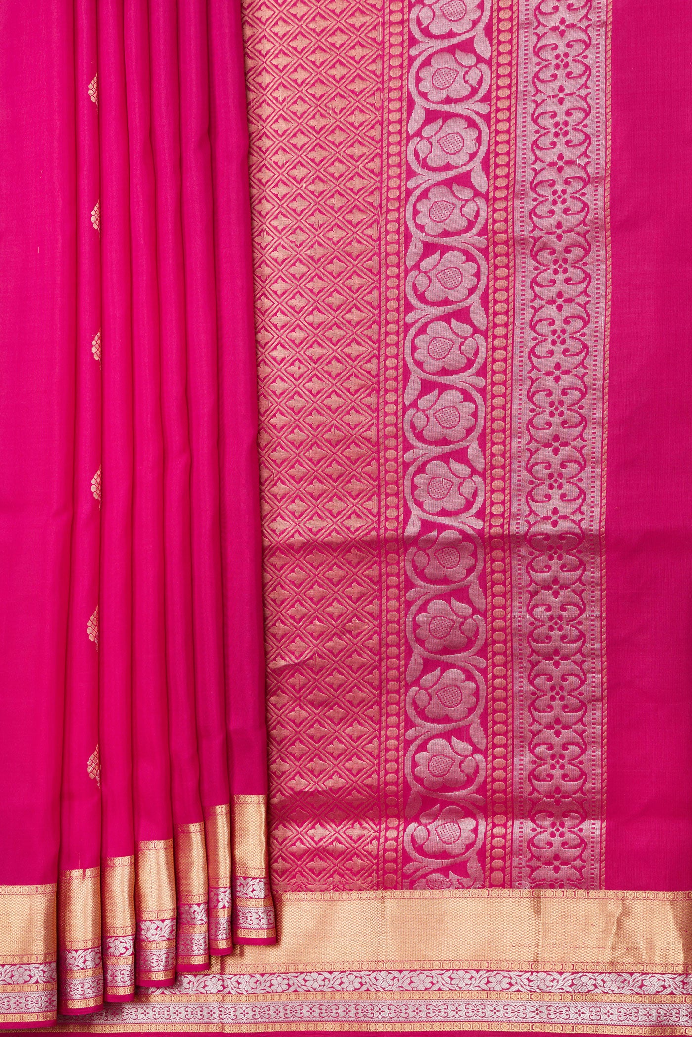 Pleats and pallu of Dark Pink Dual Tone Soft Silk Saree with Zari Butta on the body and Zari Border. 