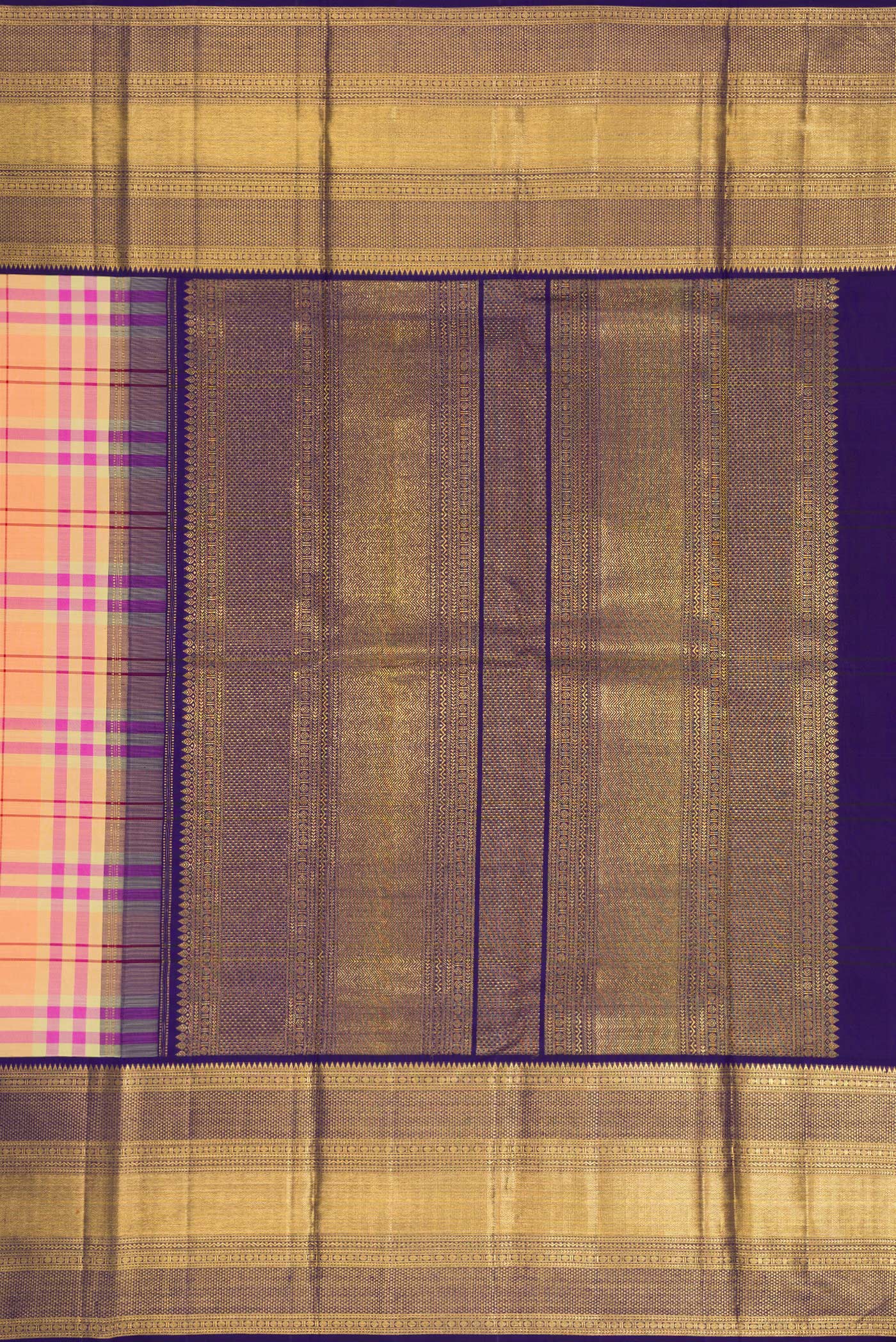Close up image of the pallu of Pure Silk Pure Zari Peach Dual Tone Kanchipuram Saree with Checked design on the body and Zari Border. 