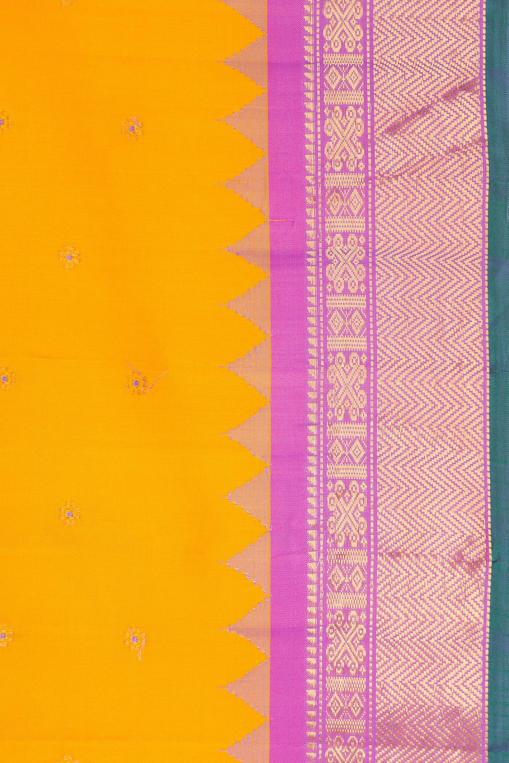 Border image of Yellow Dual Tone Gadwal Silk Saree with Zari And Thread Butta on the body and Temple Border. 