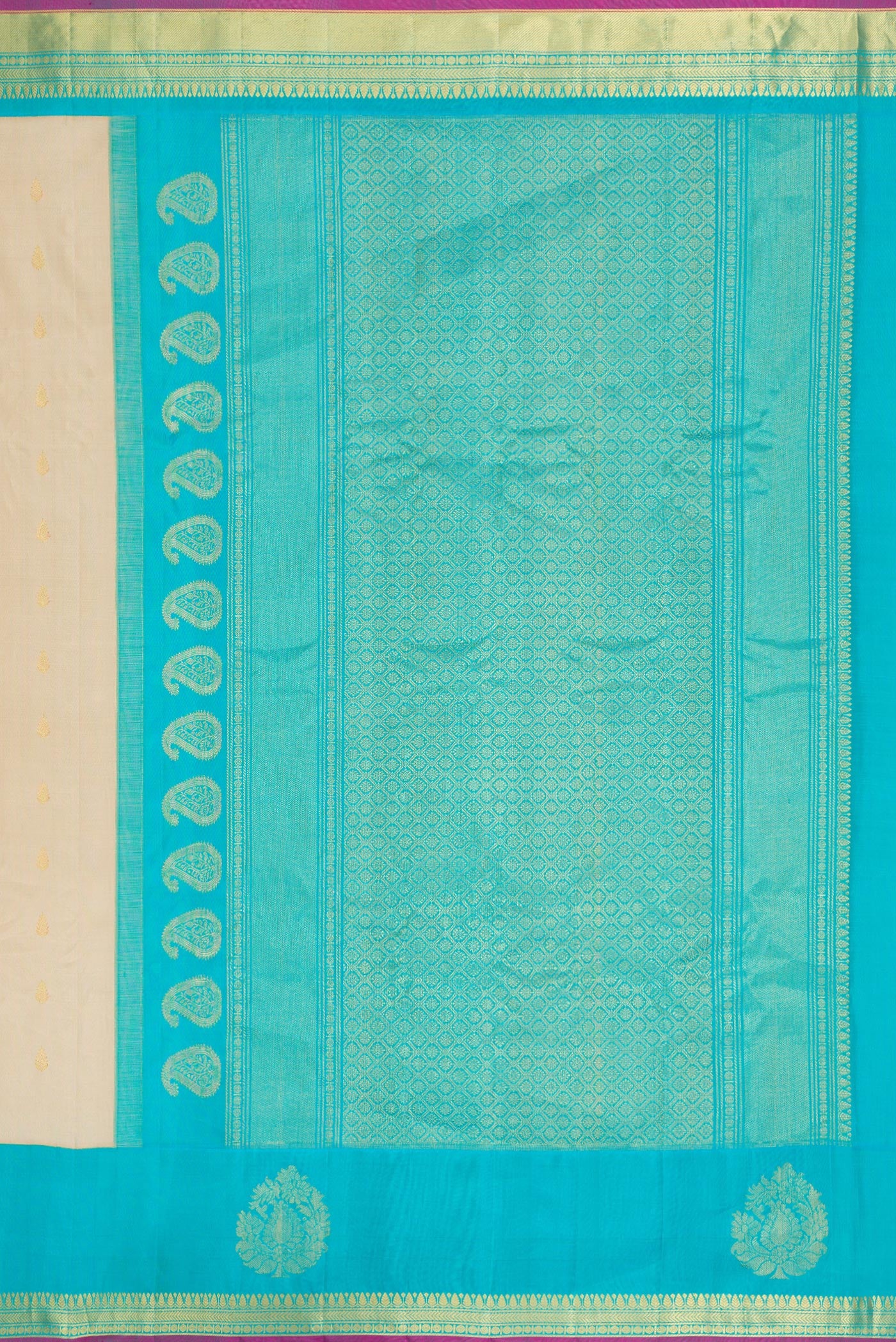 Close up image of the pallu of Beige Dual Tone Gadwal Silk Saree with Zari Butta on the body and Fancy Border. 