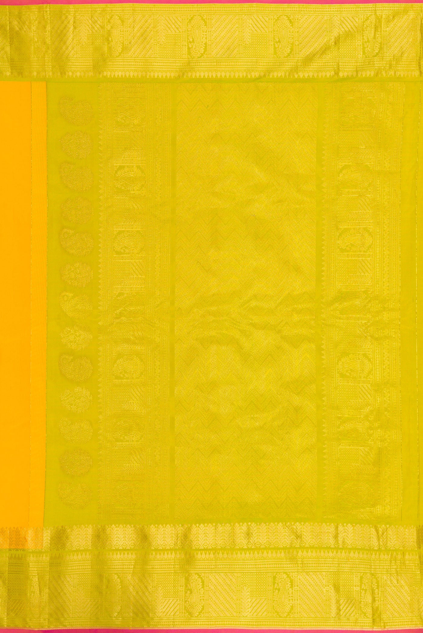 Close up image of the pallu of Yellow Dual Tone Gadwal Silk Saree with Zari And Thread Butta on the body and Zari Border. 