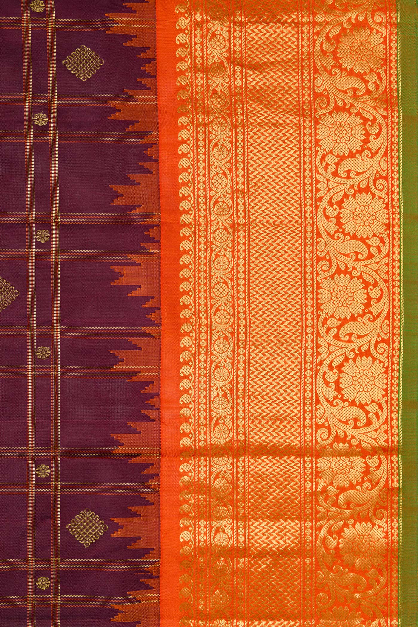 Border image of Burgundy Dual Tone Gadwal Silk Saree with Checked design on the body and Zari Border. 