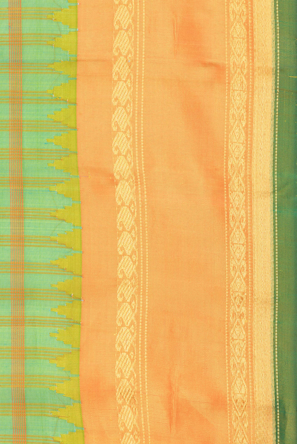 Border image of Pure Silk Green Dual Tone Gadwal Saree with Checked design on the body and Zari Border. 