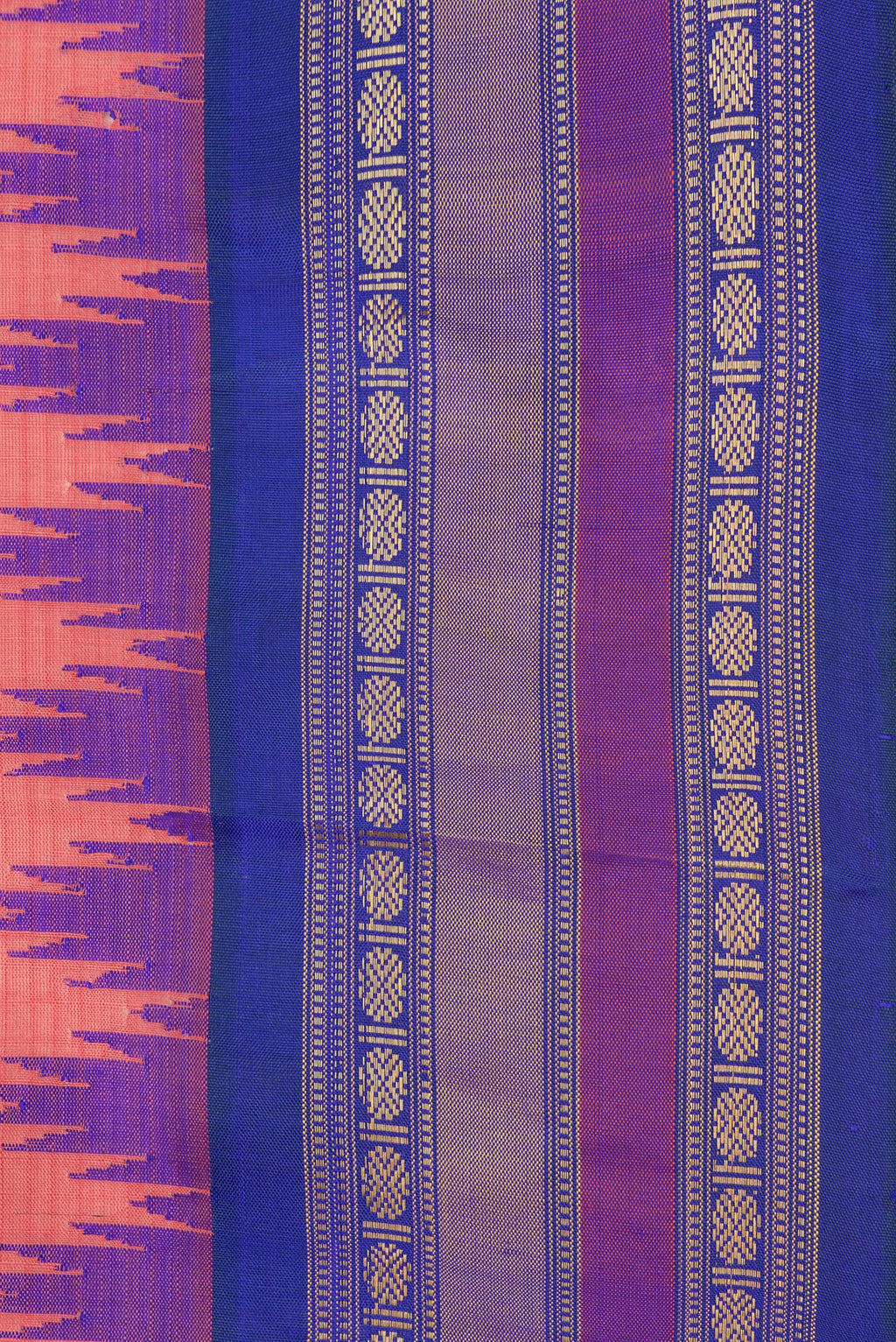 Border image of Pink Dual Tone Gadwal Silk Saree with Checked design on the body and Zari Border. 