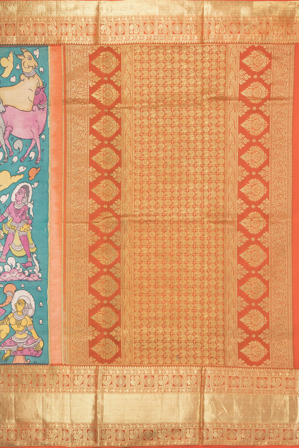 Close up image of the pallu of Rose pink Kanchipuram Silk Saree with kalamkari Print on the body and Zari Border. 