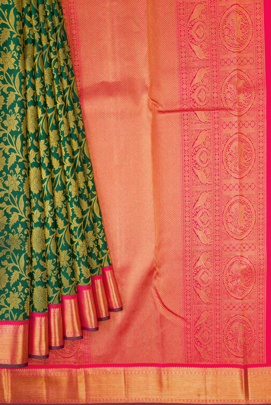 Pleats and pallu of Bottle Green Dual Tone Kanjivaram Silk Saree with Zari Brocade on the body and Zari Border. 