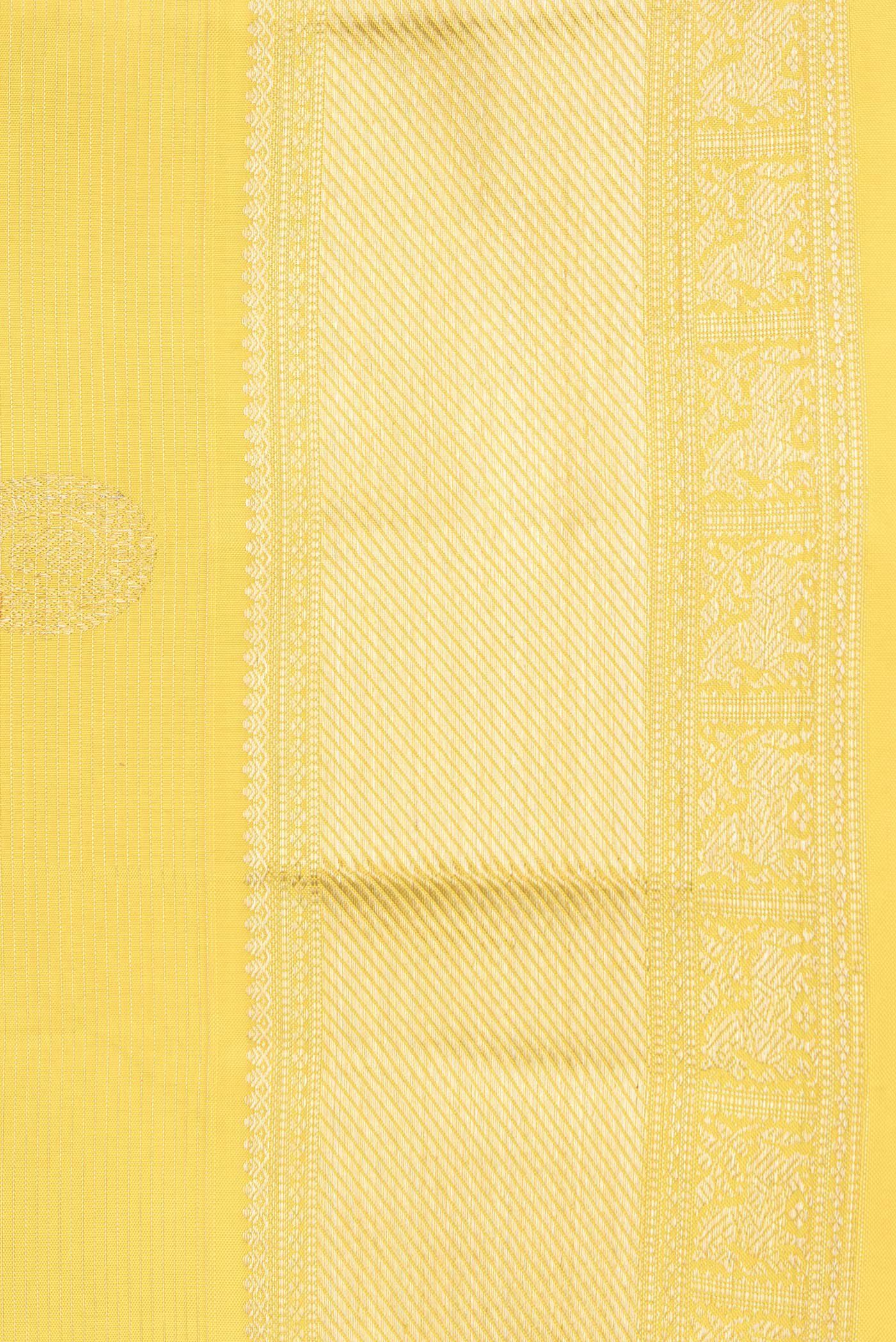 Border image of Yellow Dual Tone Kanchipuram Silk Saree with Zari Butta on the body and Zari Border. 