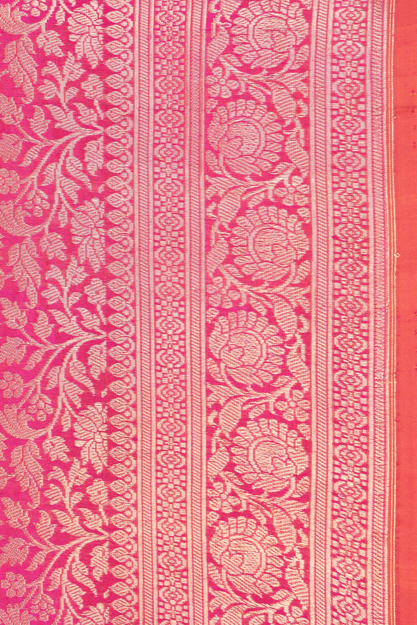 Border image of Pink Dual Tone Banarasi Silk Saree with Zari Brocade on the body and Zari Border. 