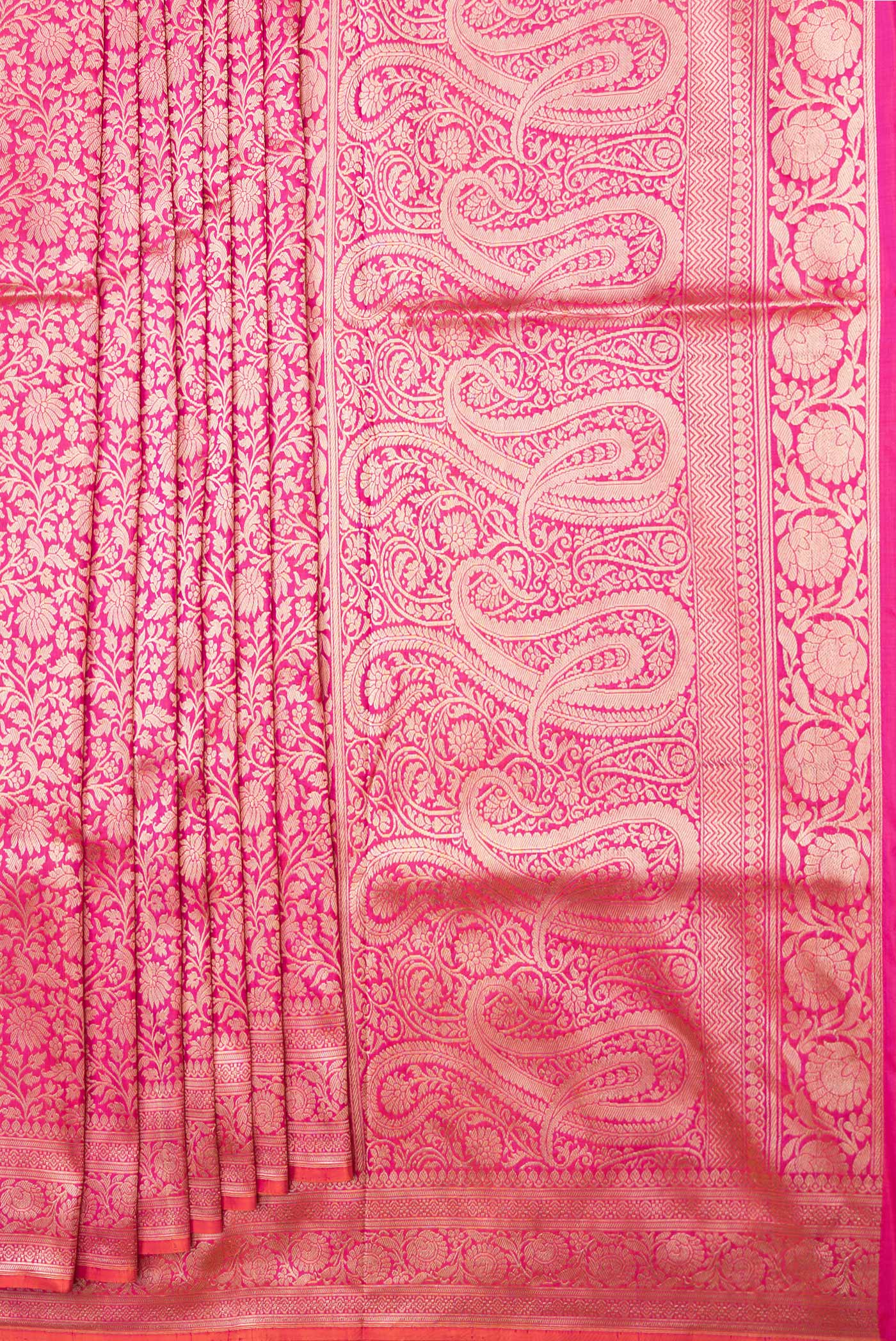 Pleats and pallu of Pink Dual Tone Banarasi Silk Saree with Zari Brocade on the body and Zari Border. 