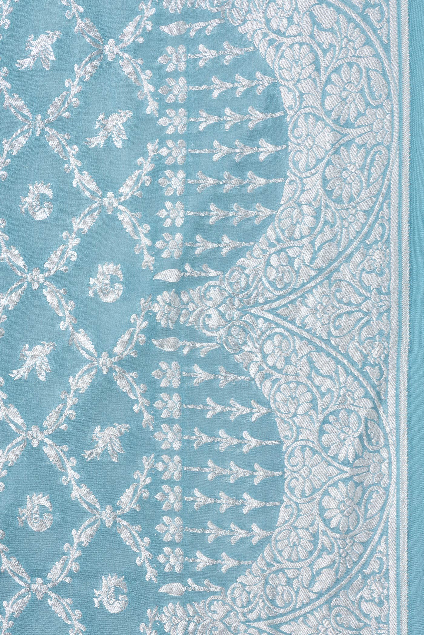 Border image of Maya Blue Dual Tone Banarasi Georgette Saree with Zari Brocade on the body and Zari Border. 