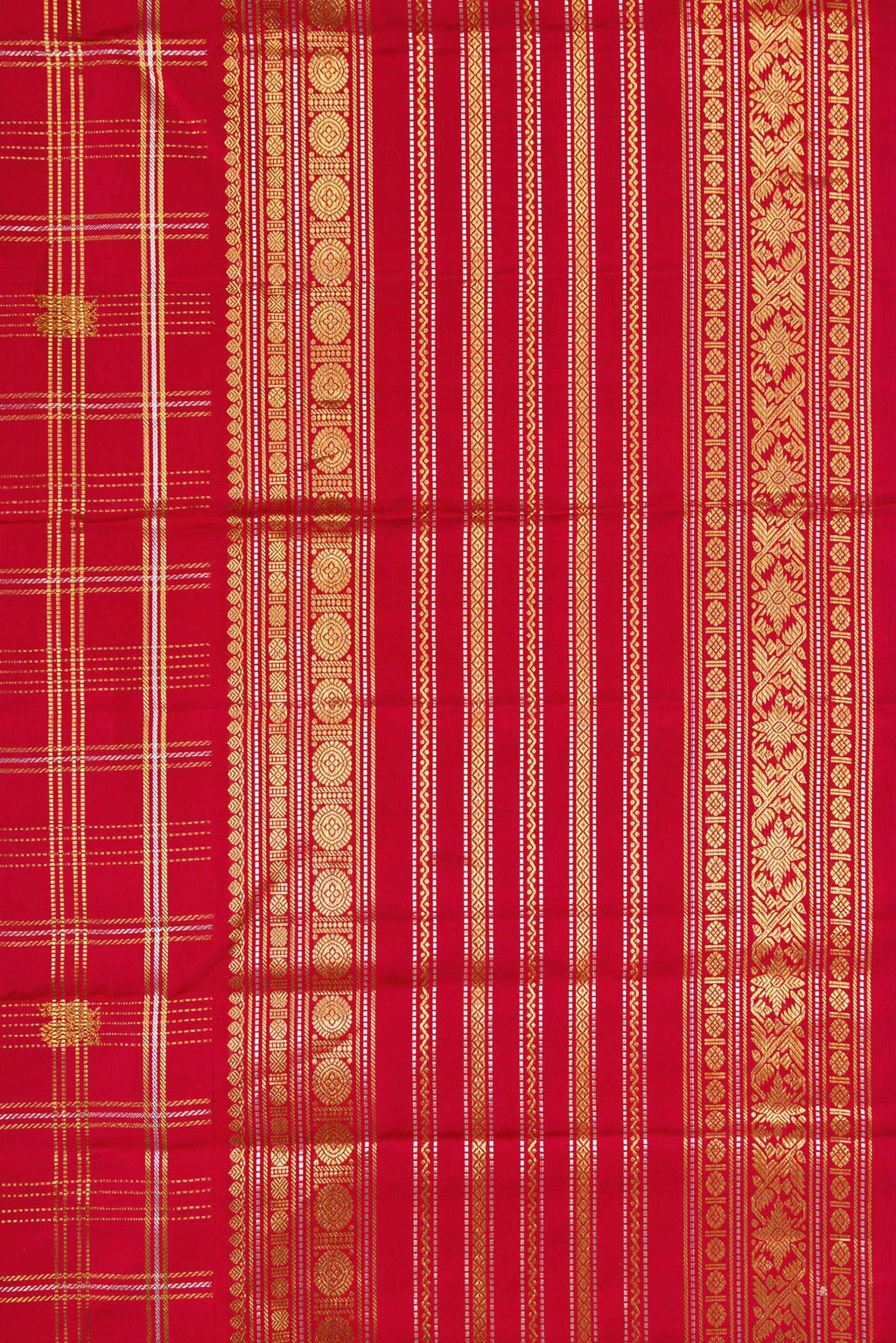 Border image of Red Dual Tone Kanjivaram Silk Saree with Checked design on the body and Zari Border. 