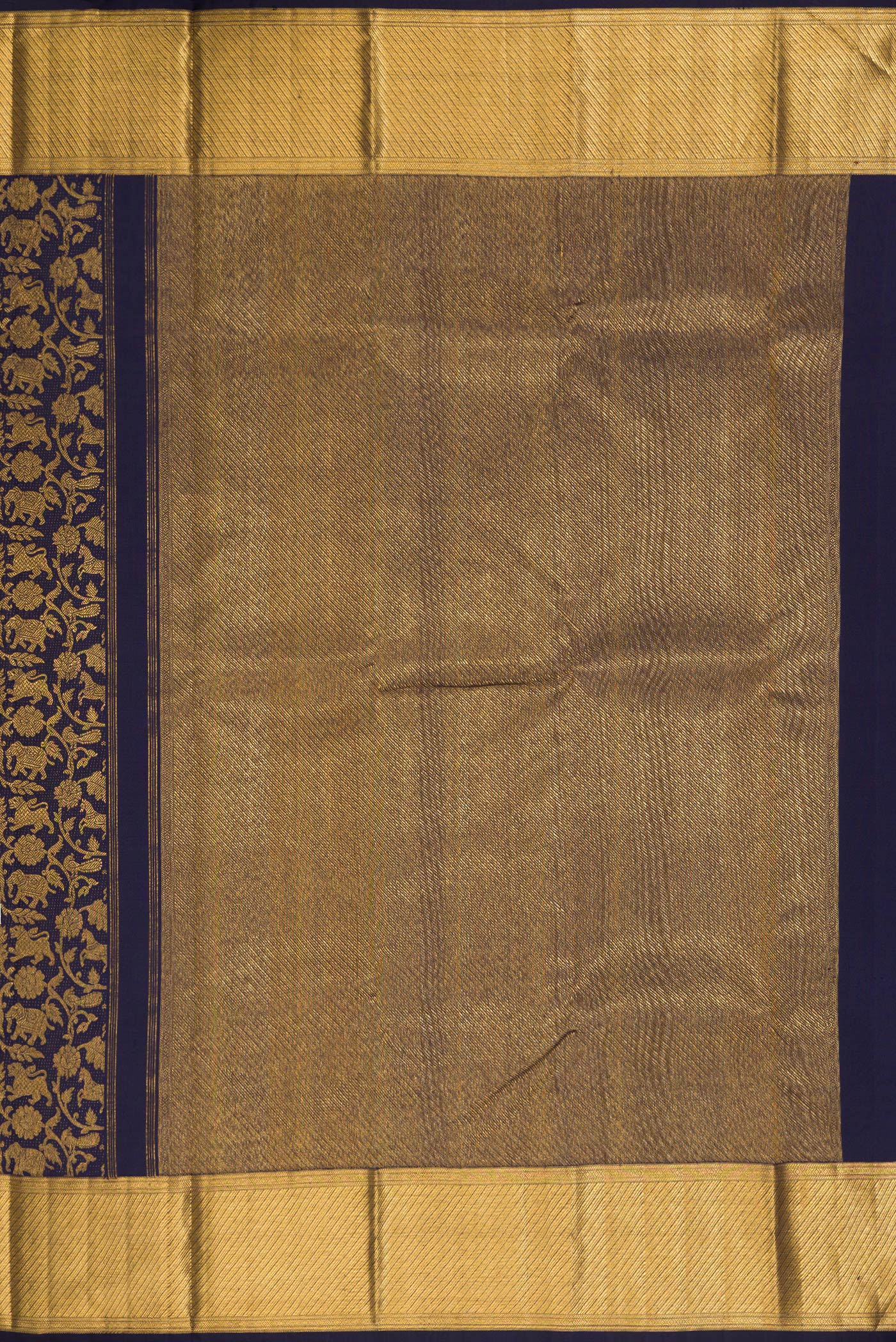 Close up image of the pallu of Violet Dual Tone Kanchipuram Silk Saree with Zari Brocade on the body and Zari Border. 