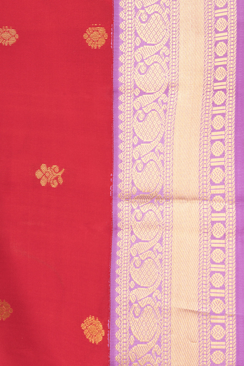 Border image of Maroon Dual Tone Kanchipuram Silk Saree with Zari Butta on the body and Zari Border. 