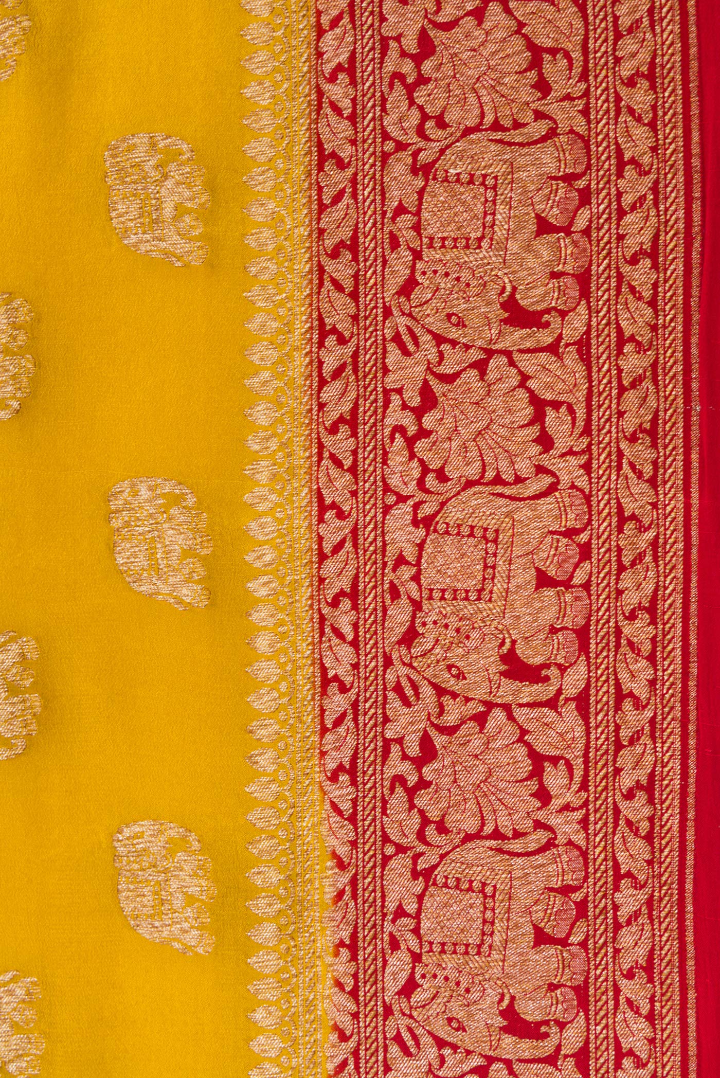 Border image of Green Dual Tone Mysore Georgette Saree with Zari Butta on the body and Zari Border. 