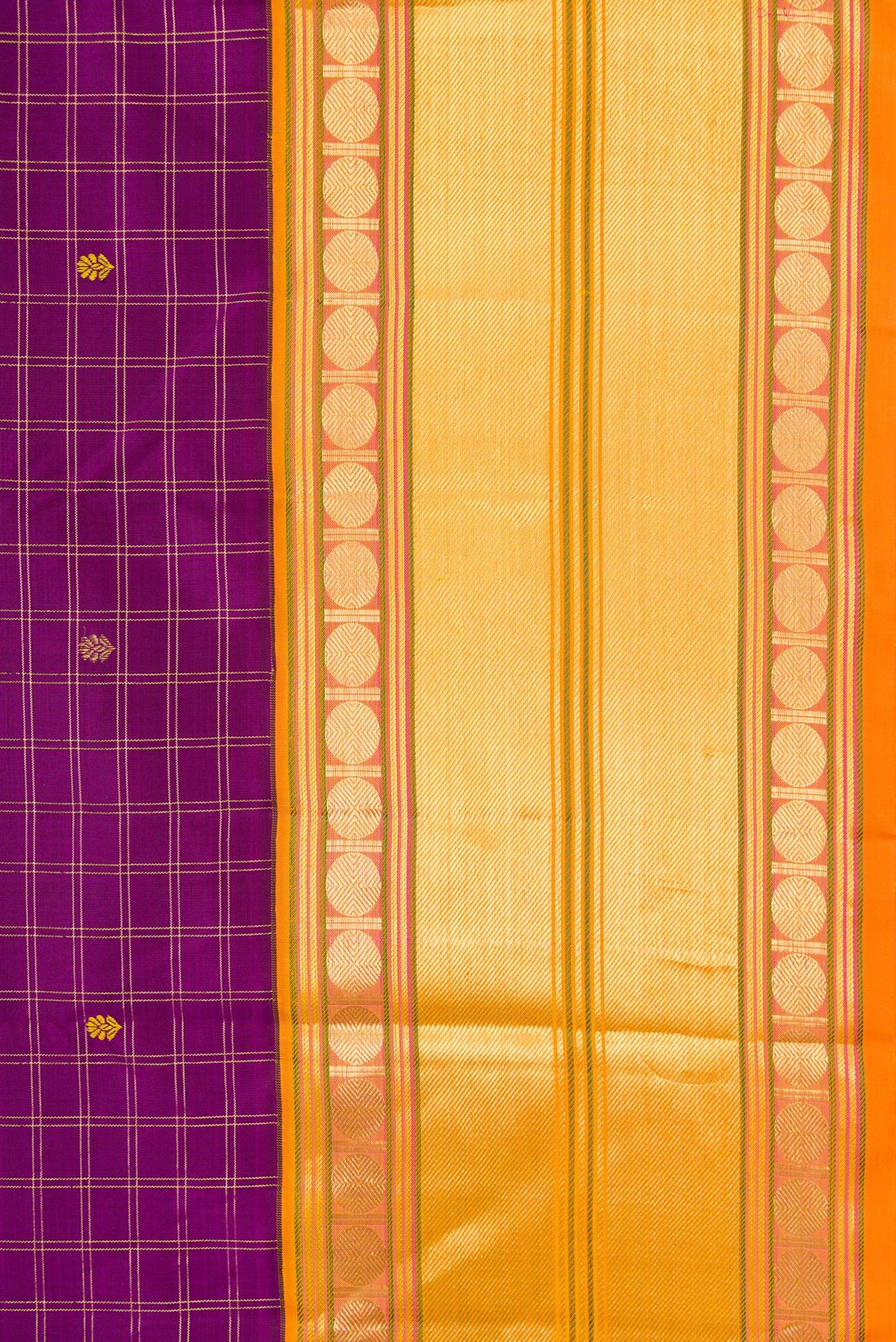 Border image of Purple Dual Tone Kanjivaram Silk Saree with Zari And Thread Butta on the body and Zari Border. 