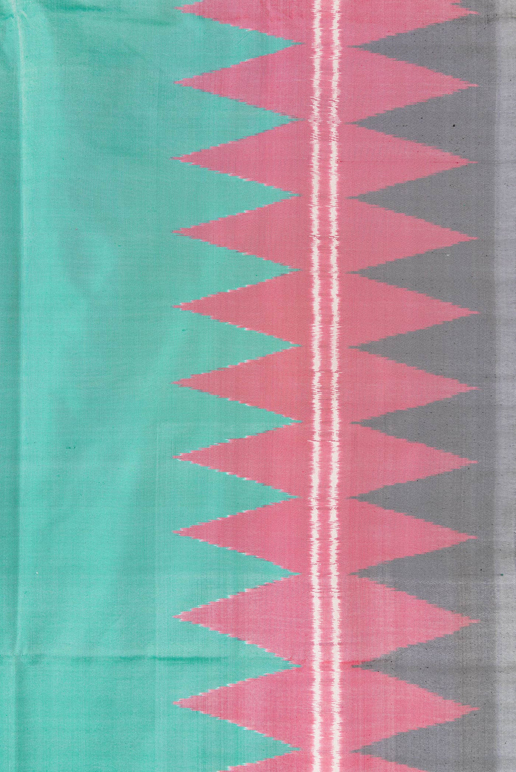 Border image of Green Dual Tone Double Ikat Saree with Plain Body and Temple Border. 