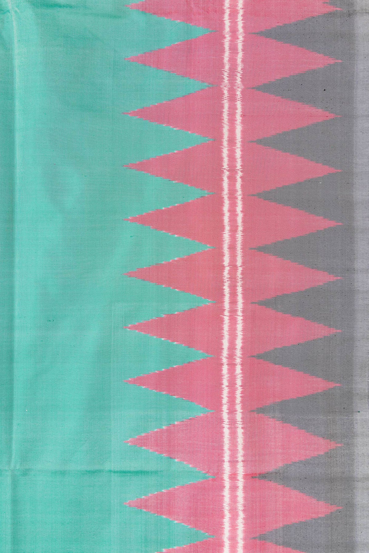 Border image of Green Dual Tone Double Ikat Saree with Plain Body and Temple Border. 