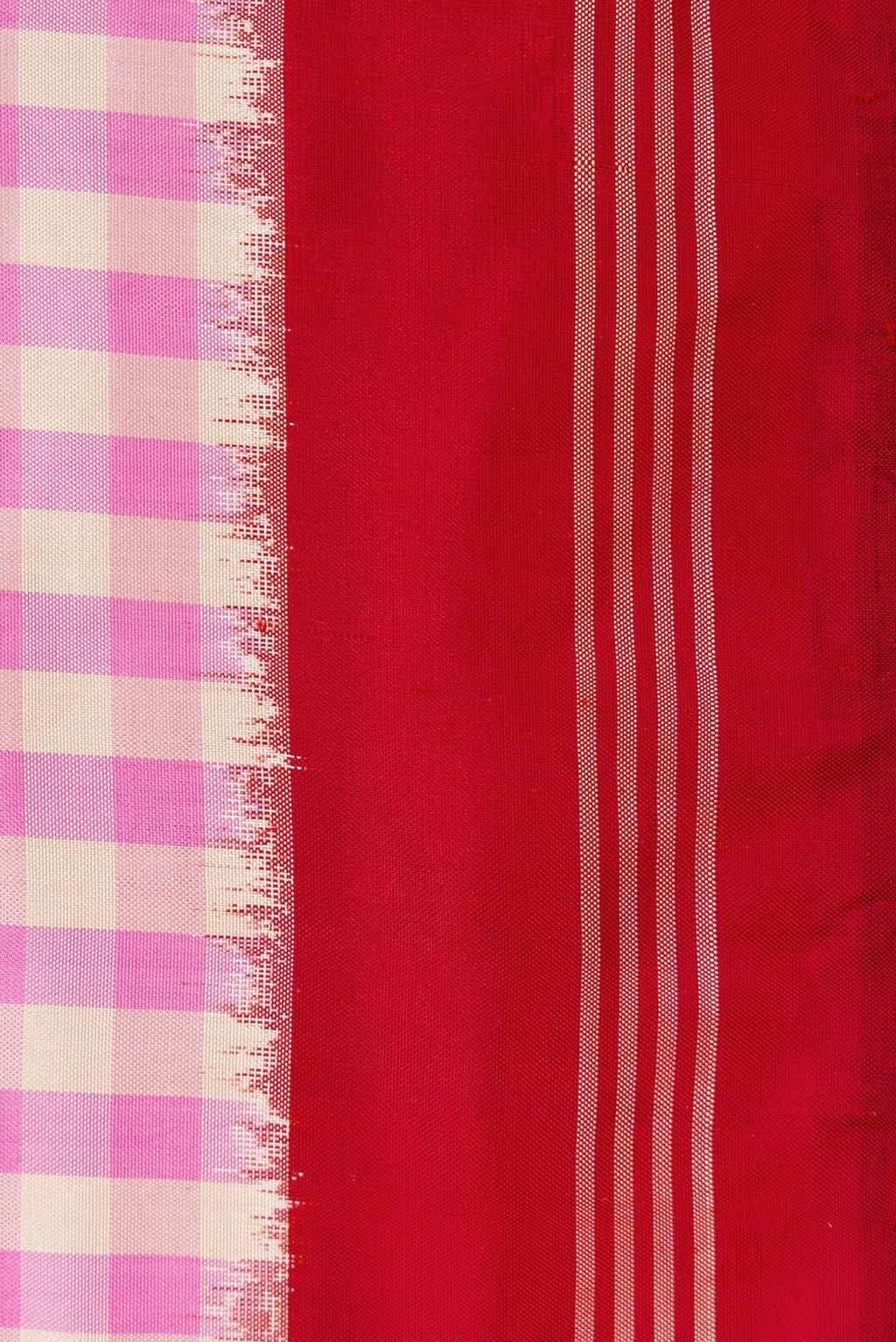 Border image of Pure Silk Pure Zari Pink Dual Tone Double Ikat Saree with Checked design on the body and Thread Border. 