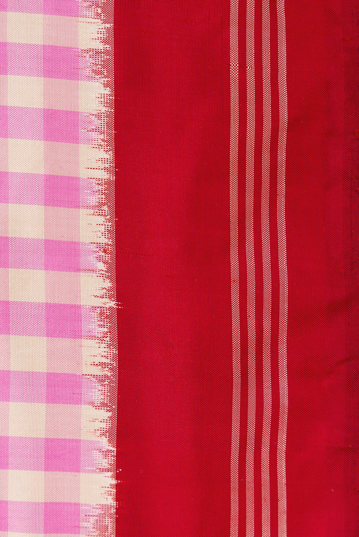Border image of Pure Silk Pure Zari Pink Dual Tone Double Ikat Saree with Checked design on the body and Thread Border. 