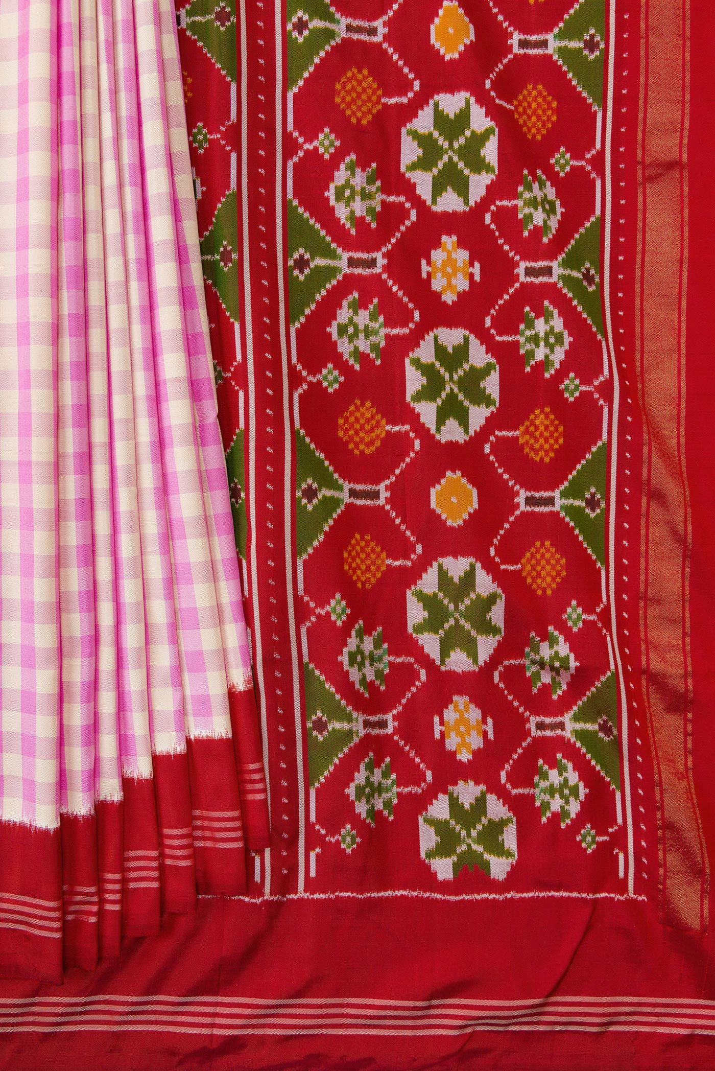Pleats and pallu of Pure Silk Pure Zari Pink Dual Tone Double Ikat Saree with Checked design on the body and Thread Border. 