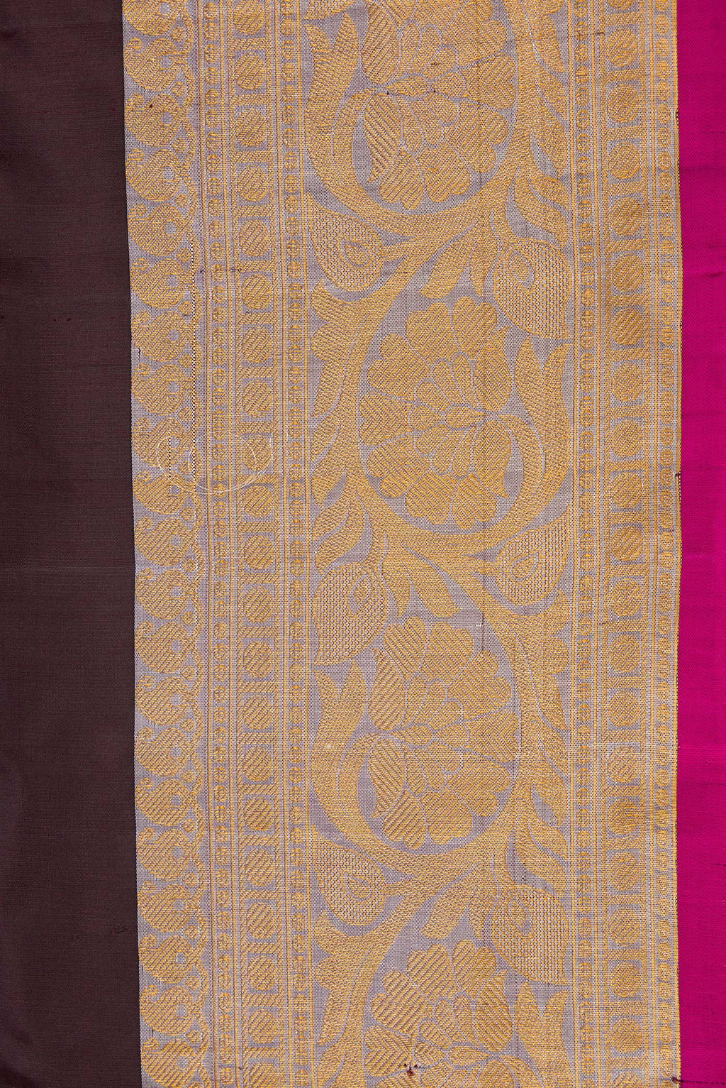 Border image of Coffee Brown Dual Tone Gadwal Silk Saree with Zari Butta on the body and Zari Border. 