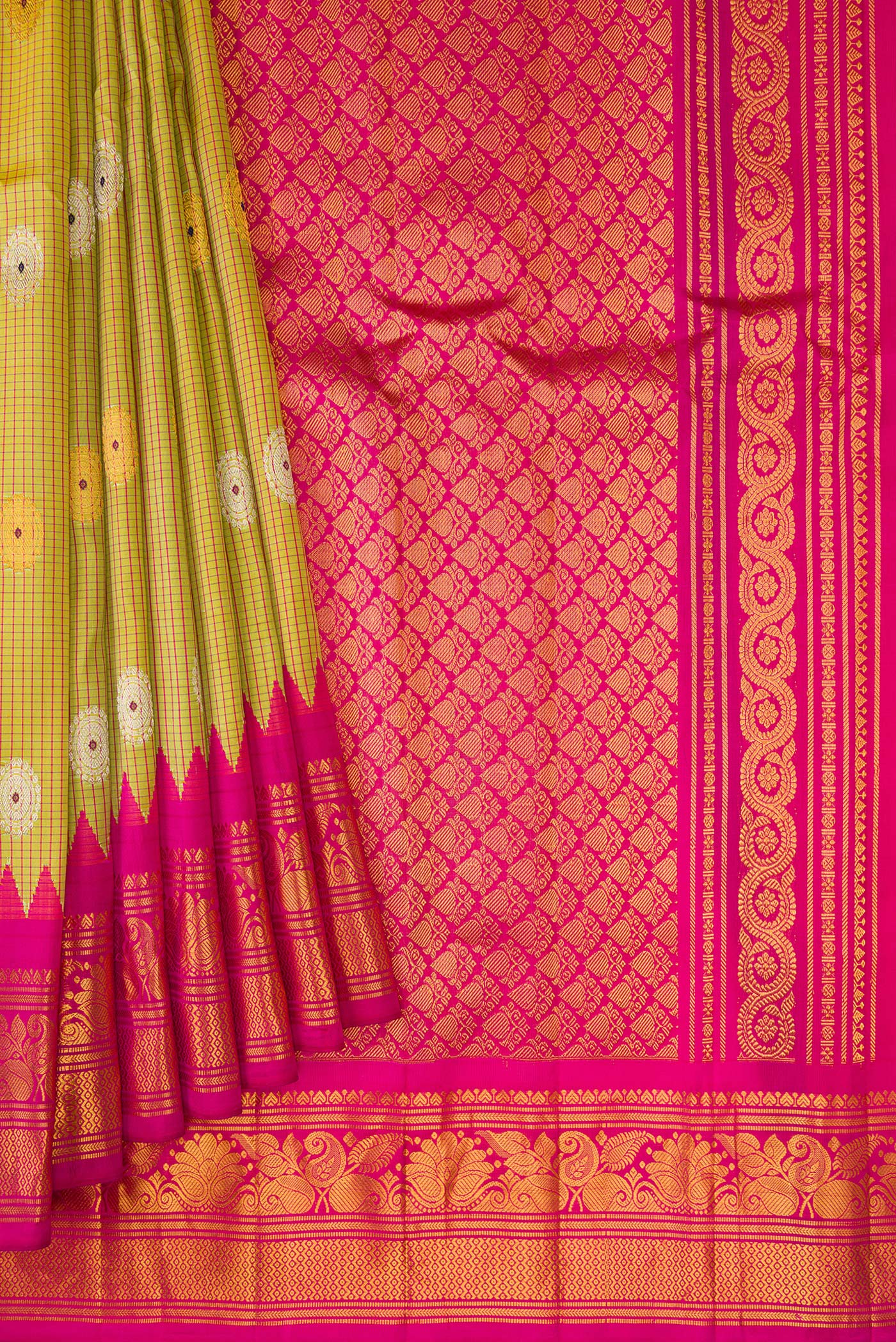 Pleats and pallu of Mehandi Green Dual Tone Gadwal Silk Saree with Zari And Thread Butta on the body and Zari Border. 