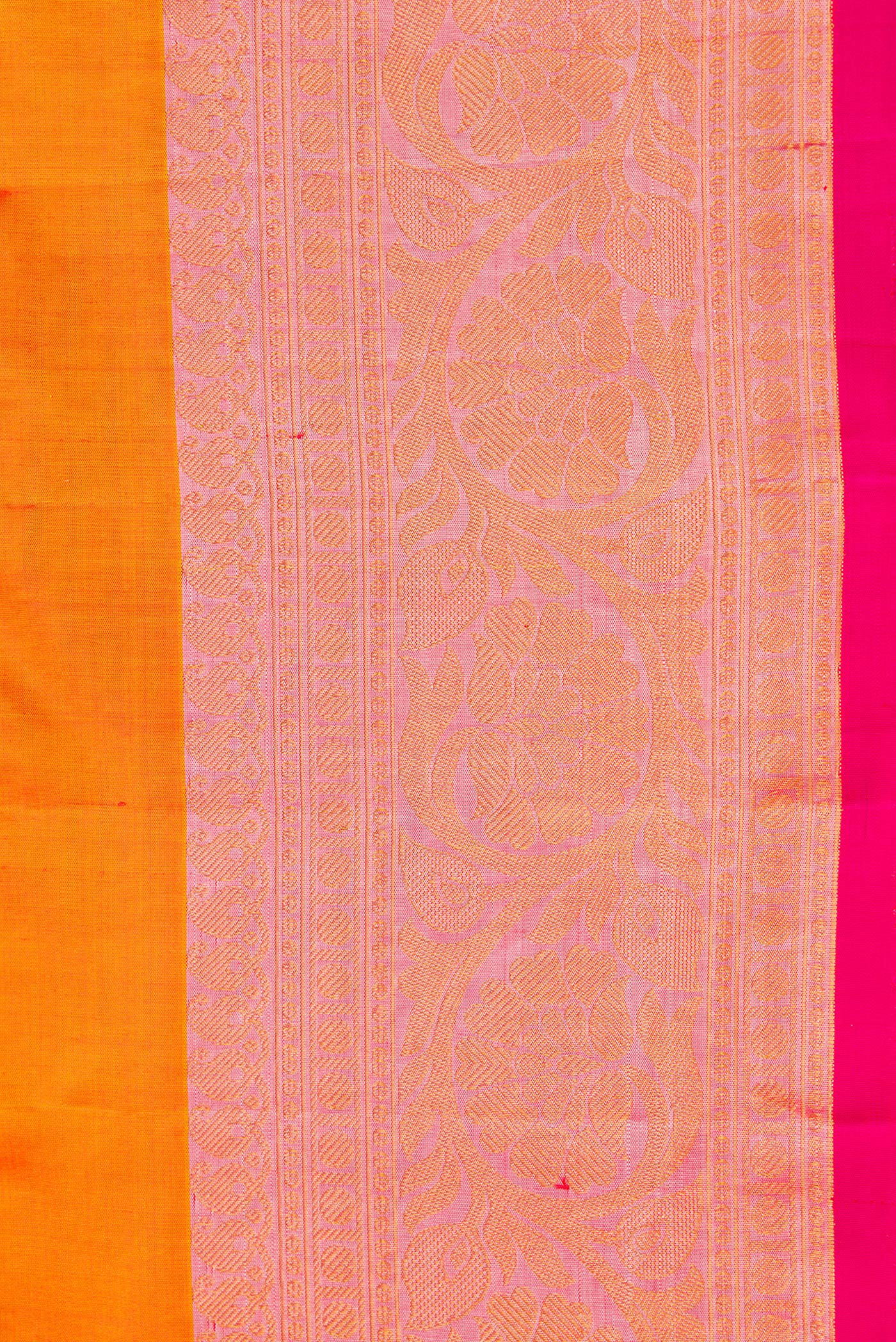 Border image of Mustard Dual Tone Gadwal Silk Saree with Zari Butta on the body and Zari Border. 