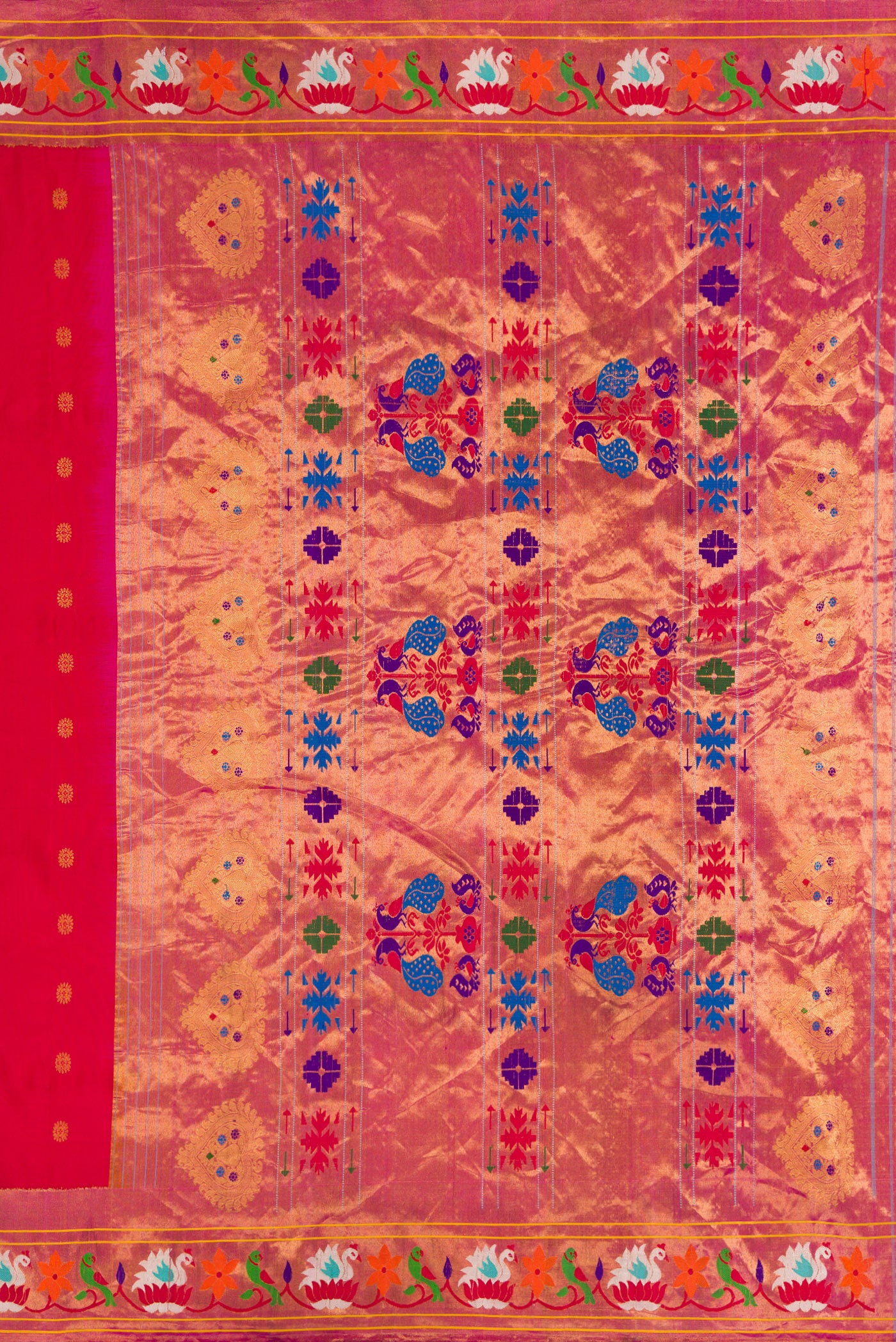 Close up image of the pallu of Red Dual Tone Gadwal Silk Saree with Zari Butta on the body and Zari And Thread Border. 