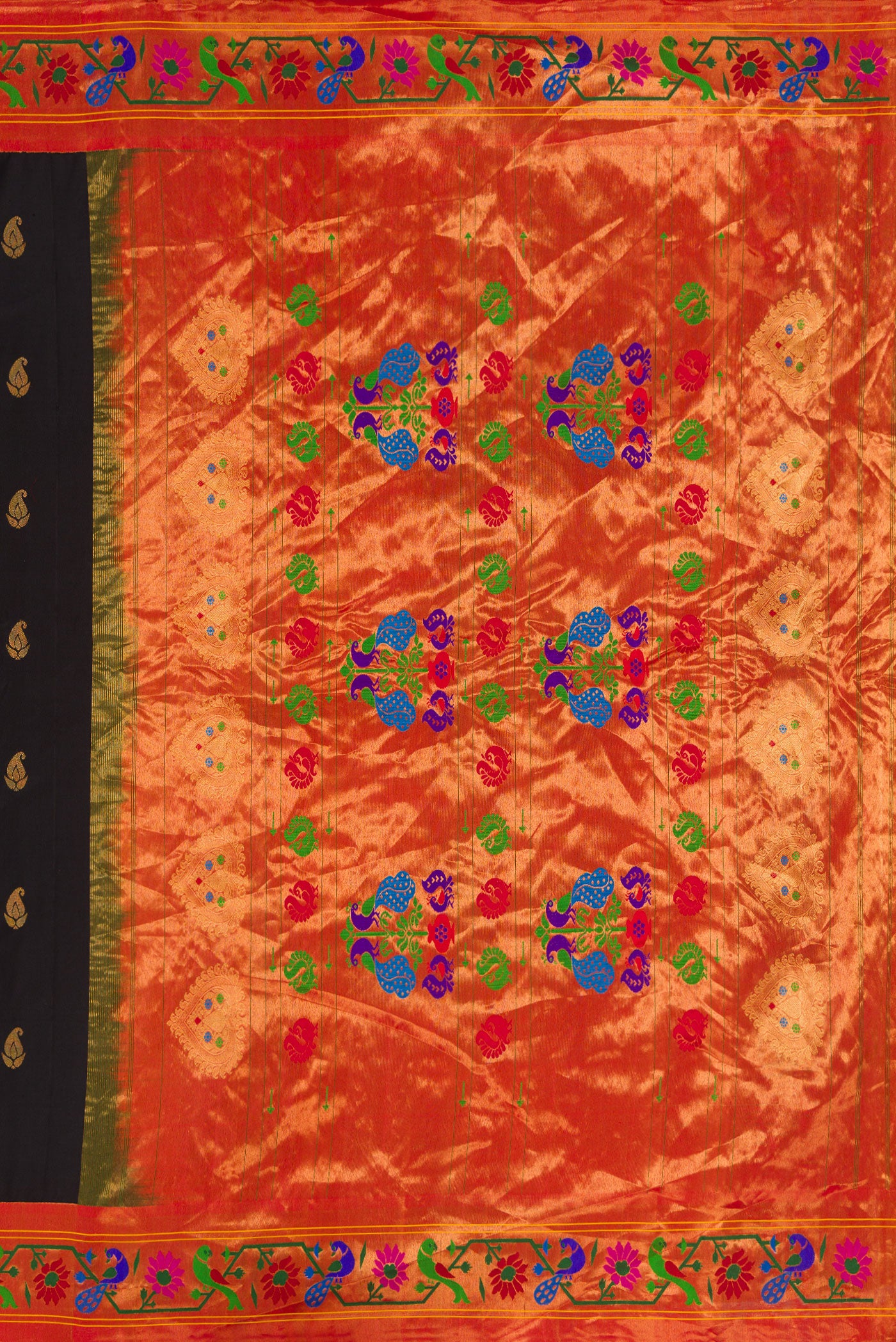 Close up image of the pallu of Black Dual Tone Gadwal Silk Saree with Zari Butta on the body and Paithani Border. 