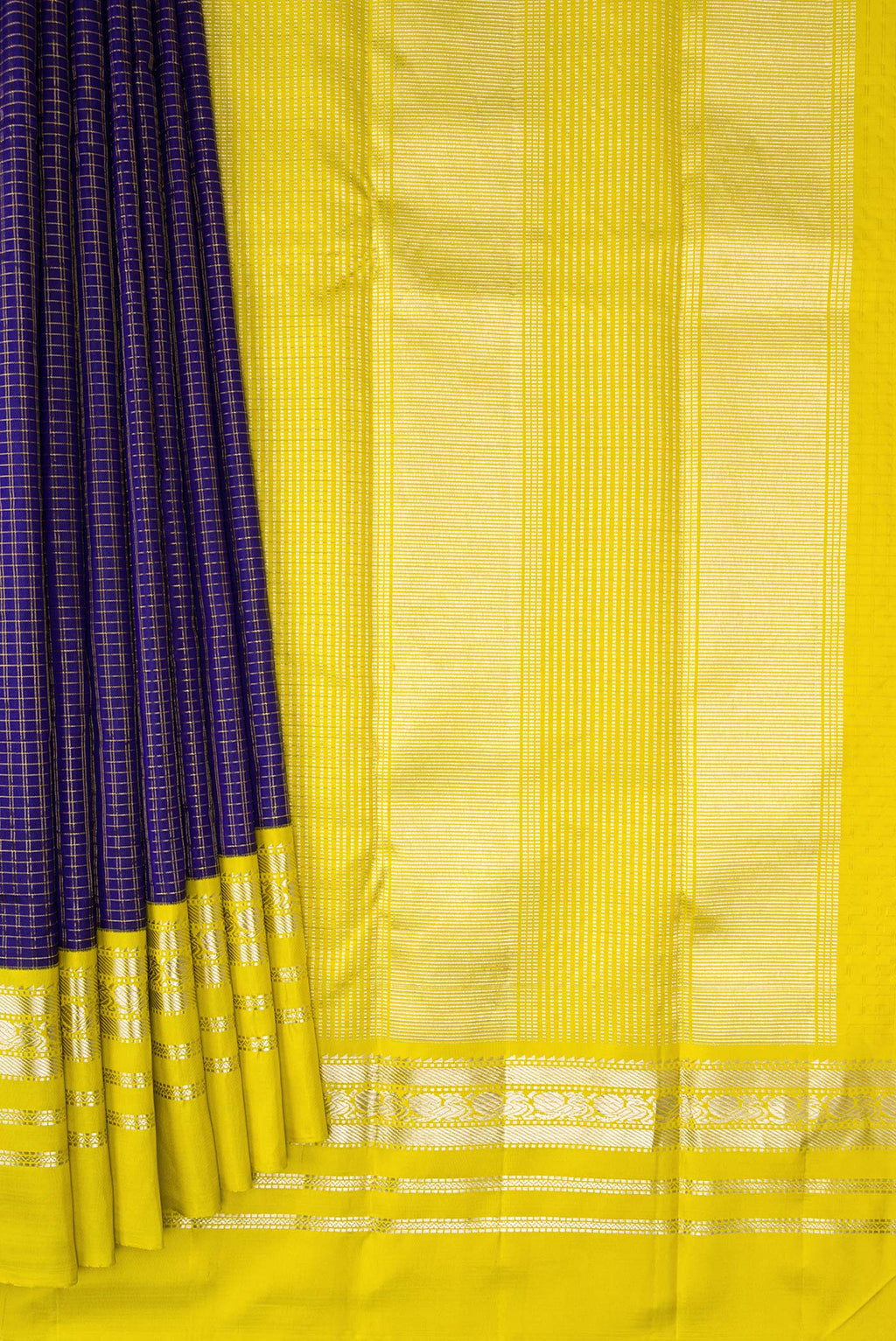 Pleats and pallu of Violet Dual Tone Kanjivaram Silk Saree with Stripes on the body and Zari Border. 