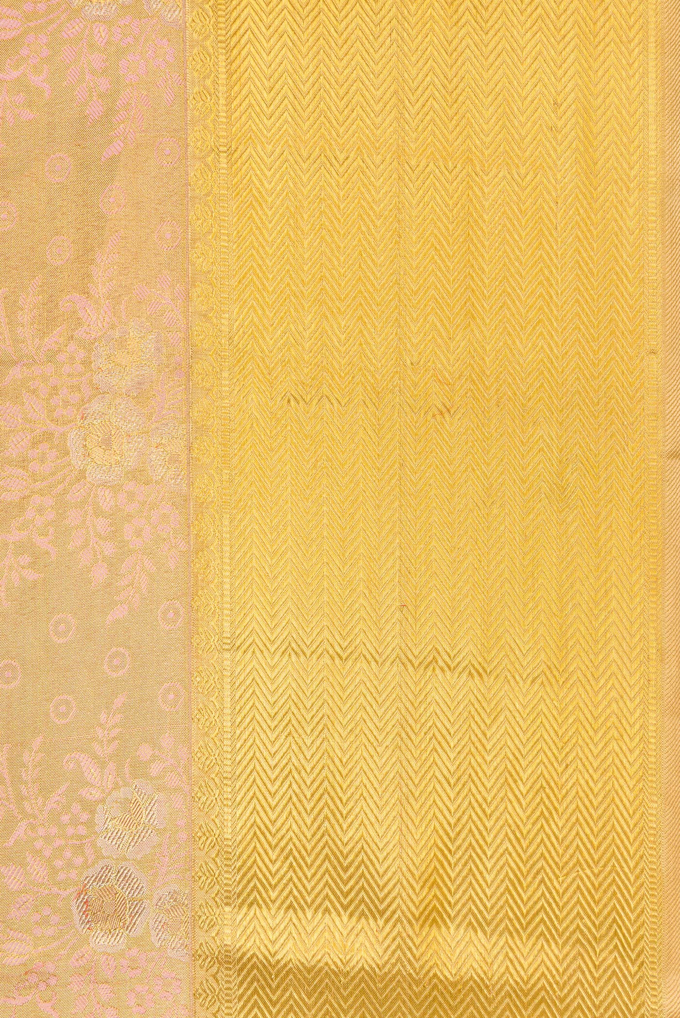 Border image of Pink Dual Tone Kanjivaram Tissue Silk Saree with Zari Brocade on the body and Zari Border. 