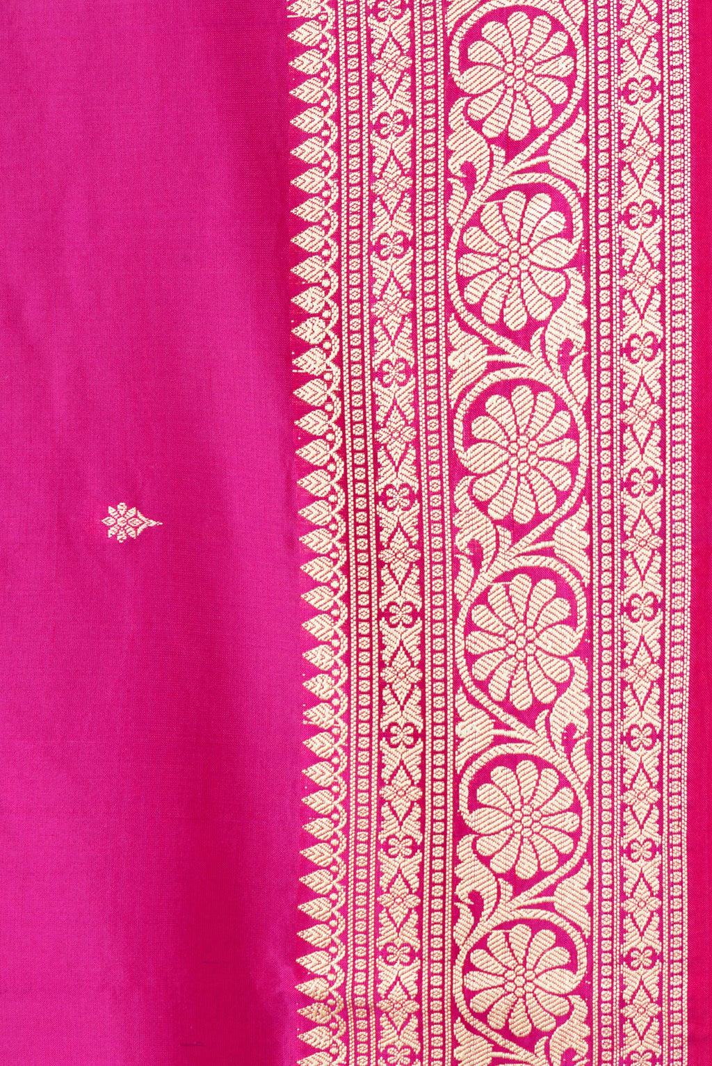 Border image of Pink Dual Tone Banarasi Silk Saree with Thread Butta on the body and Thread Border. 