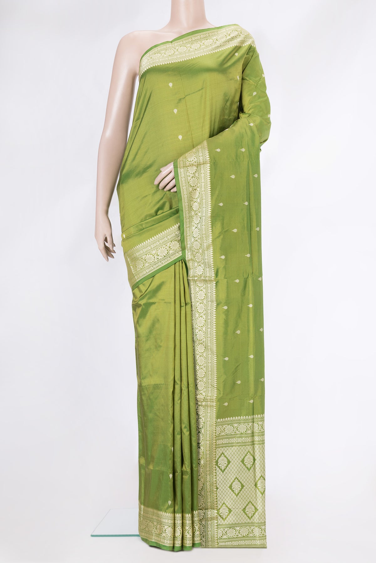 Parrot Green Dual Tone Banarasi Silk Saree with Thread Butta on the body and Thread Border.  displayed on a mannequin