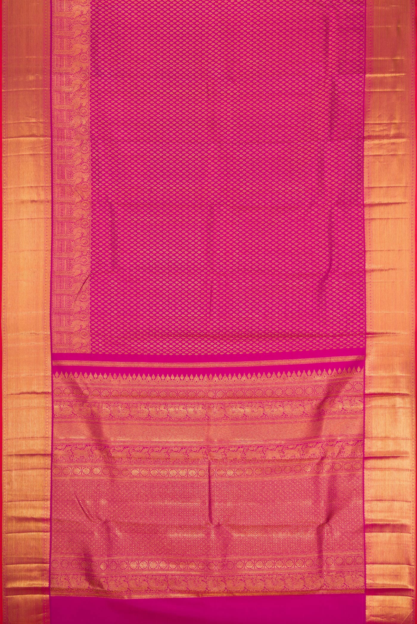 Flat view of Magenta Dual Tone Kanjivaram Silk Saree with Zari Brocade on the body and Zari Border. 