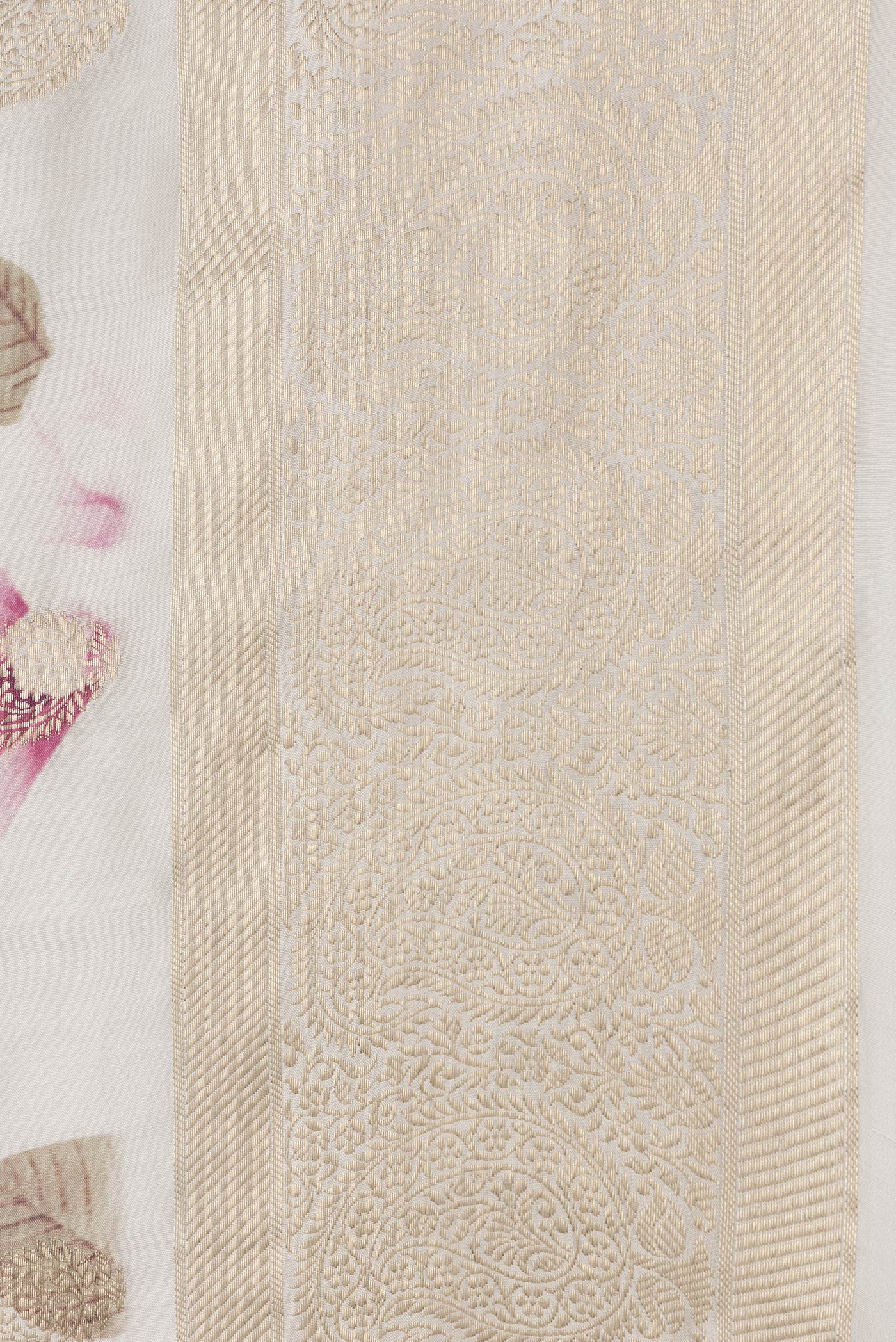 Border image of Beige Dual Tone Chanderi Silk Saree with Zari Butta on the body and Zari Border. 