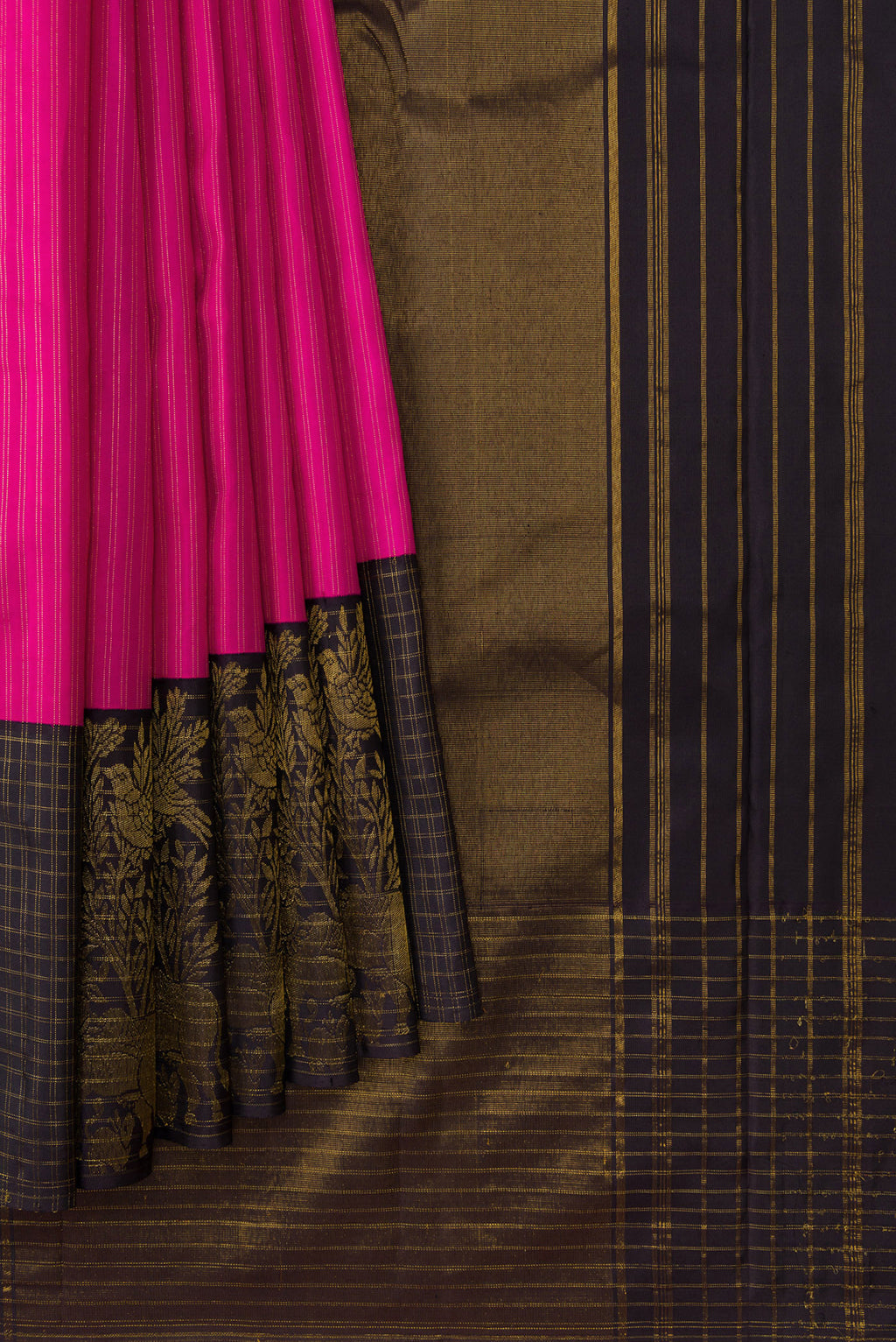 Pleats and pallu of Pink Dual Tone Kanchipuram Silk Saree with Stripes on the body and Fancy Border. 