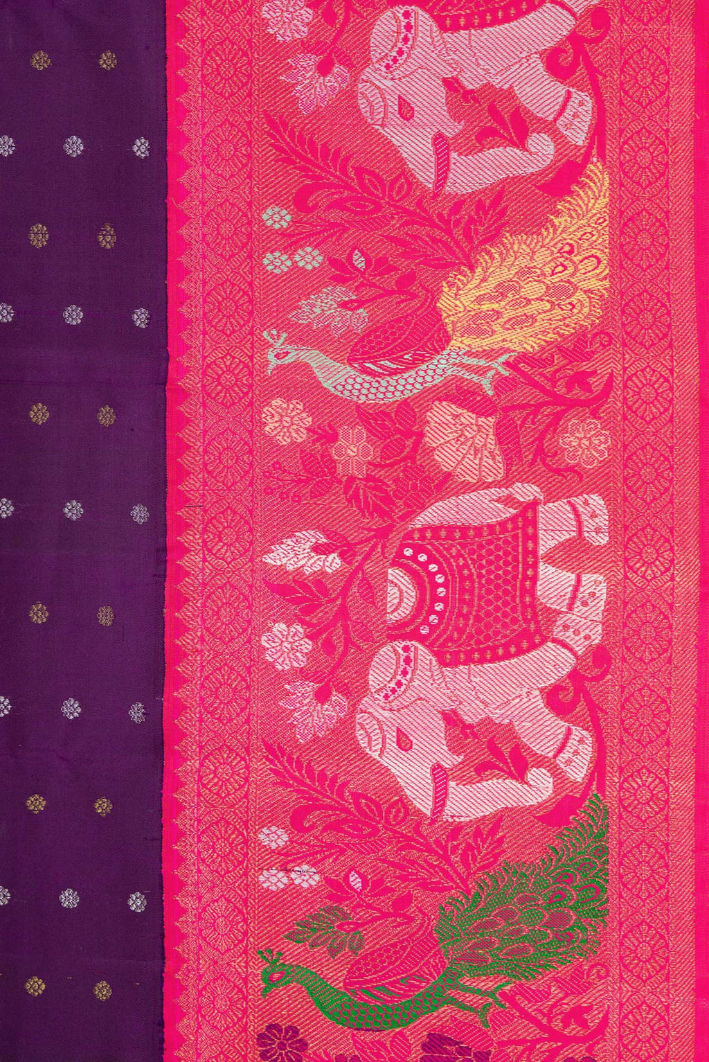 Border image of Pure Silk Pure Zari Navy Blue Dual Tone Kanjivaram Saree with Zari Butta on the body and Fancy Border. 