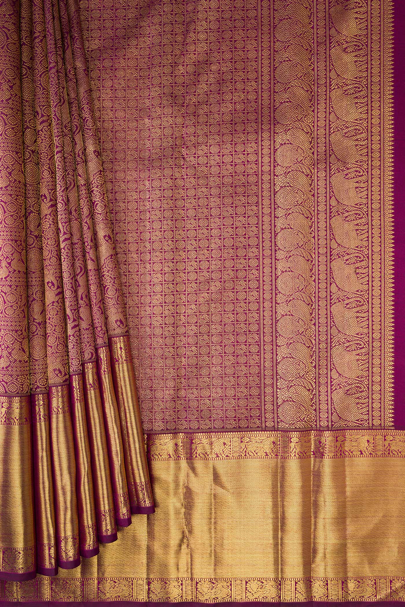 Pleats and pallu of Pure Silk Pure Zari Burgundy Dual Tone Kanjivaram Saree with Zari Brocade on the body and Zari Border. 