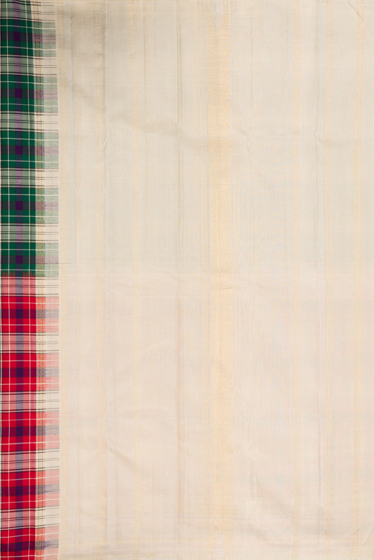 Close up image of the pallu of Red and Green Color Kanjivaram Silk Saree with Checked design on the body and Without Border. 