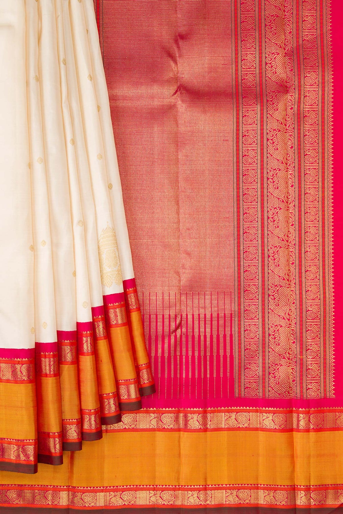 Pleats and pallu of Pure Silk Pure Zari Off White Dual Tone Kanjivaram Saree with Zari Butta on the body and Fancy Border. 