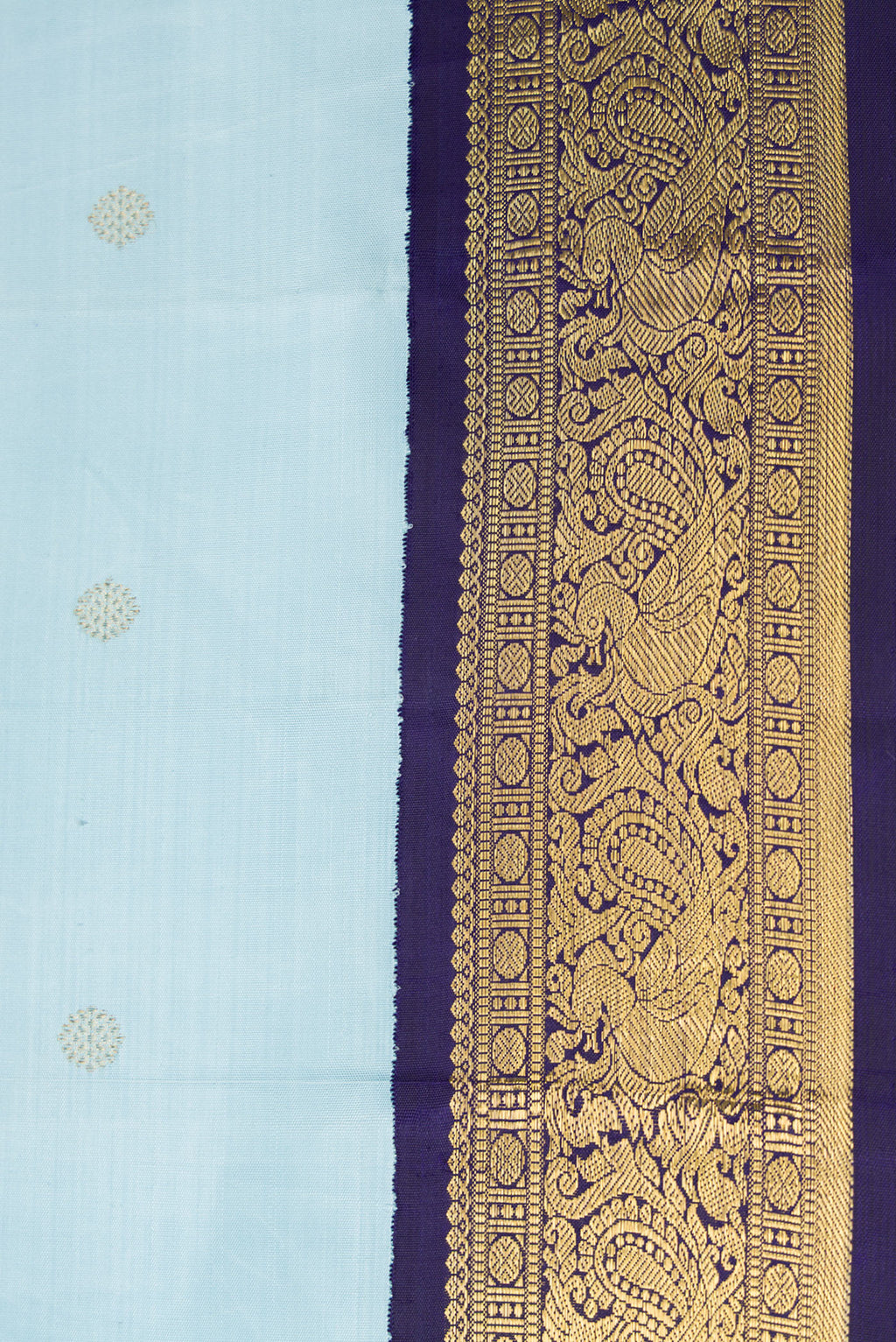 Border image of Pure Silk Pure Zari Sky Blue Dual Tone Kanjivaram Saree with Zari Butta on the body and Zari Border. 