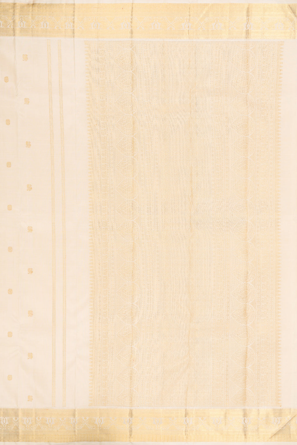 Close up image of the pallu of Pure Silk Pure Zari Cream Kanjivaram Saree with Zari Butta on the body and Fancy Border. 