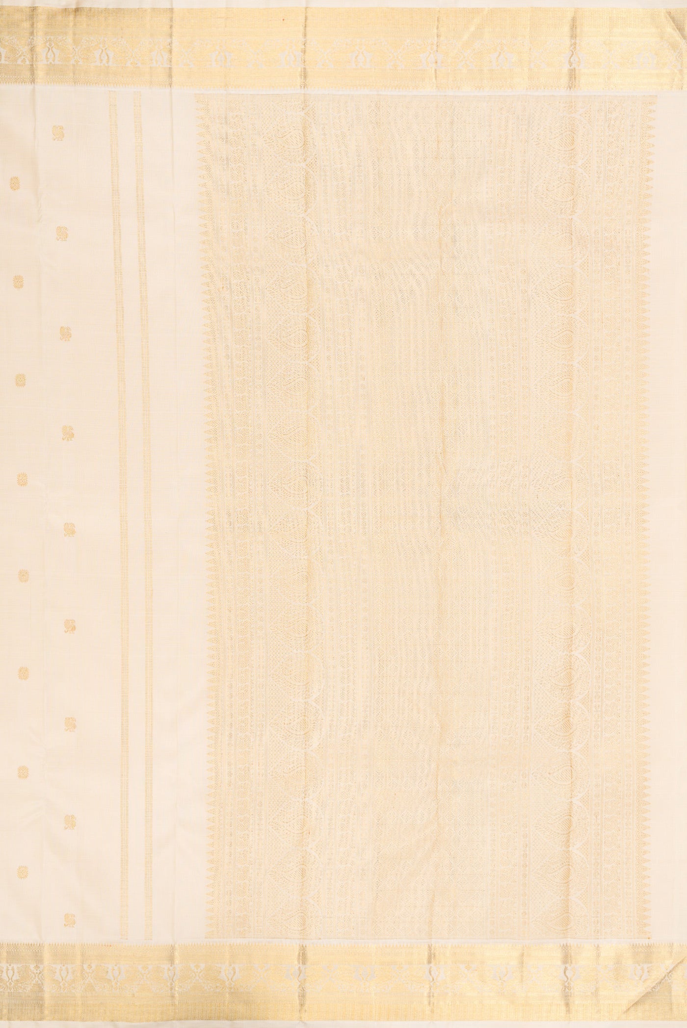 Close up image of the pallu of Pure Silk Pure Zari Cream Kanjivaram Saree with Zari Butta on the body and Fancy Border. 